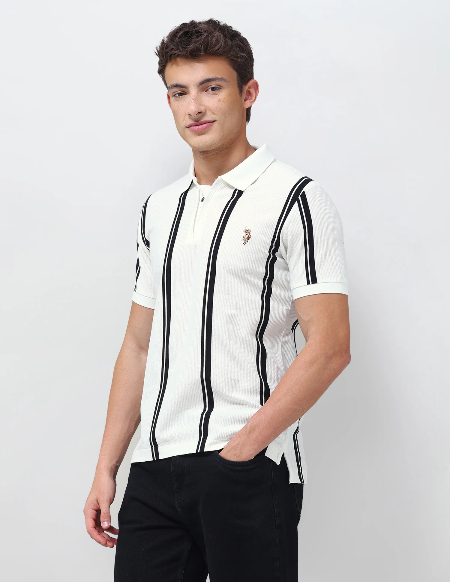Vertical Striped Slim Fit Polo Shirt - Image 4