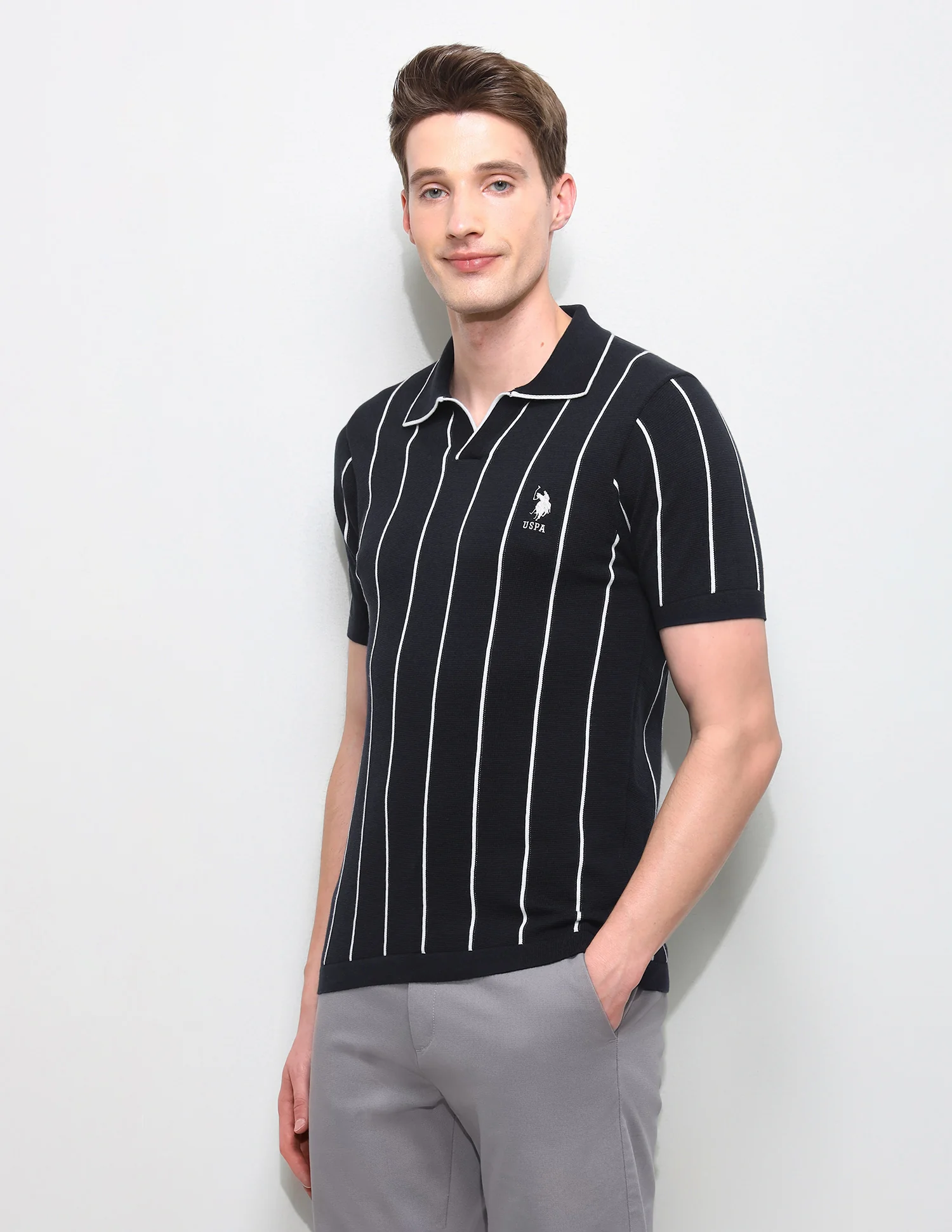 Vertical Striped Slim Fit Polo Shirt - Image 4