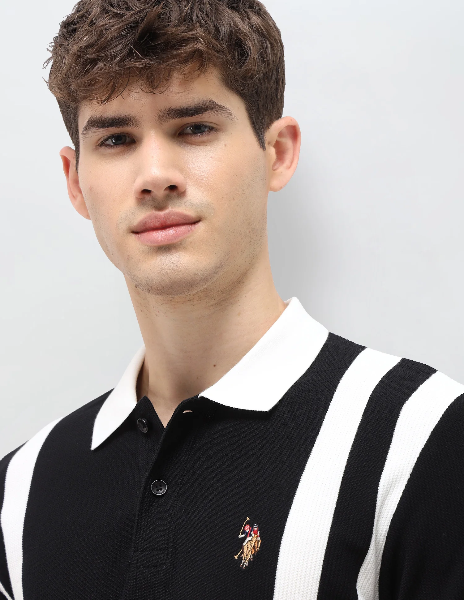 Vertical Striped Slim Fit Polo Shirt - Image 7