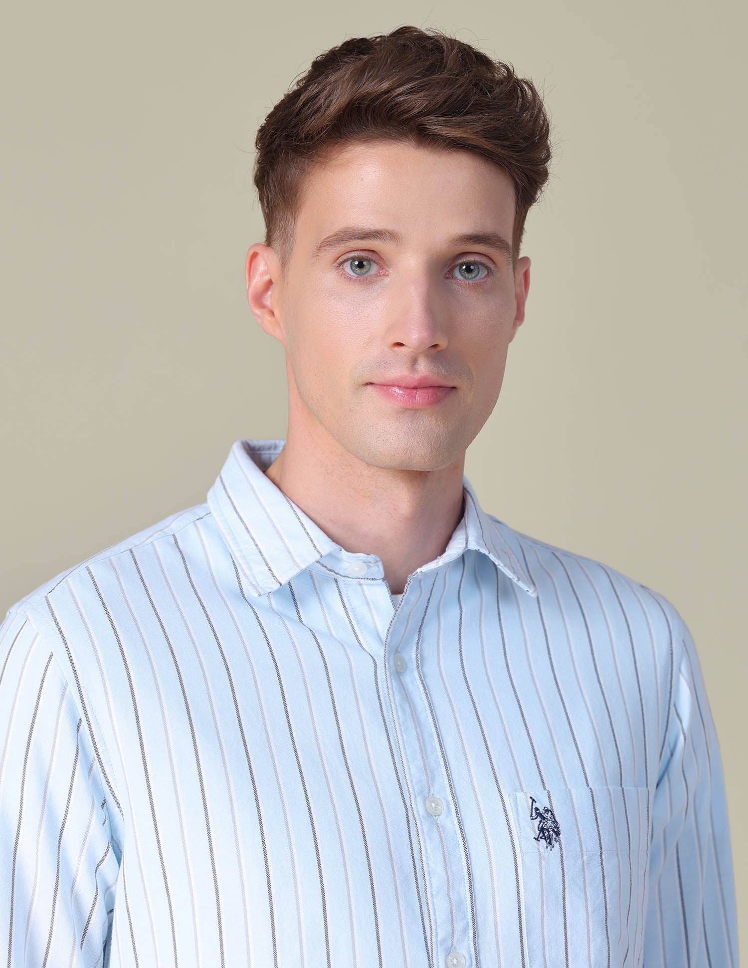 Vertical Striped Tailored Fit Shirt - Image 7