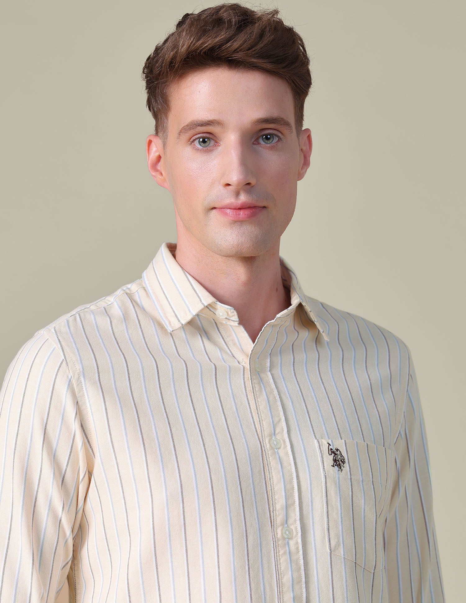Vertical Striped Tailored Fit Shirt - Image 7