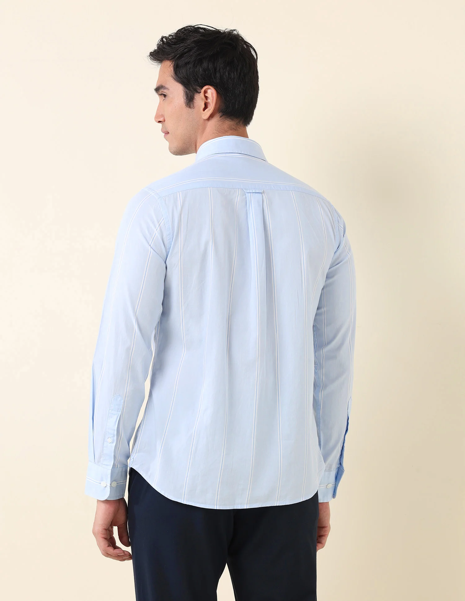 Vertical Striped Tailored Fit Shirt - Image 5