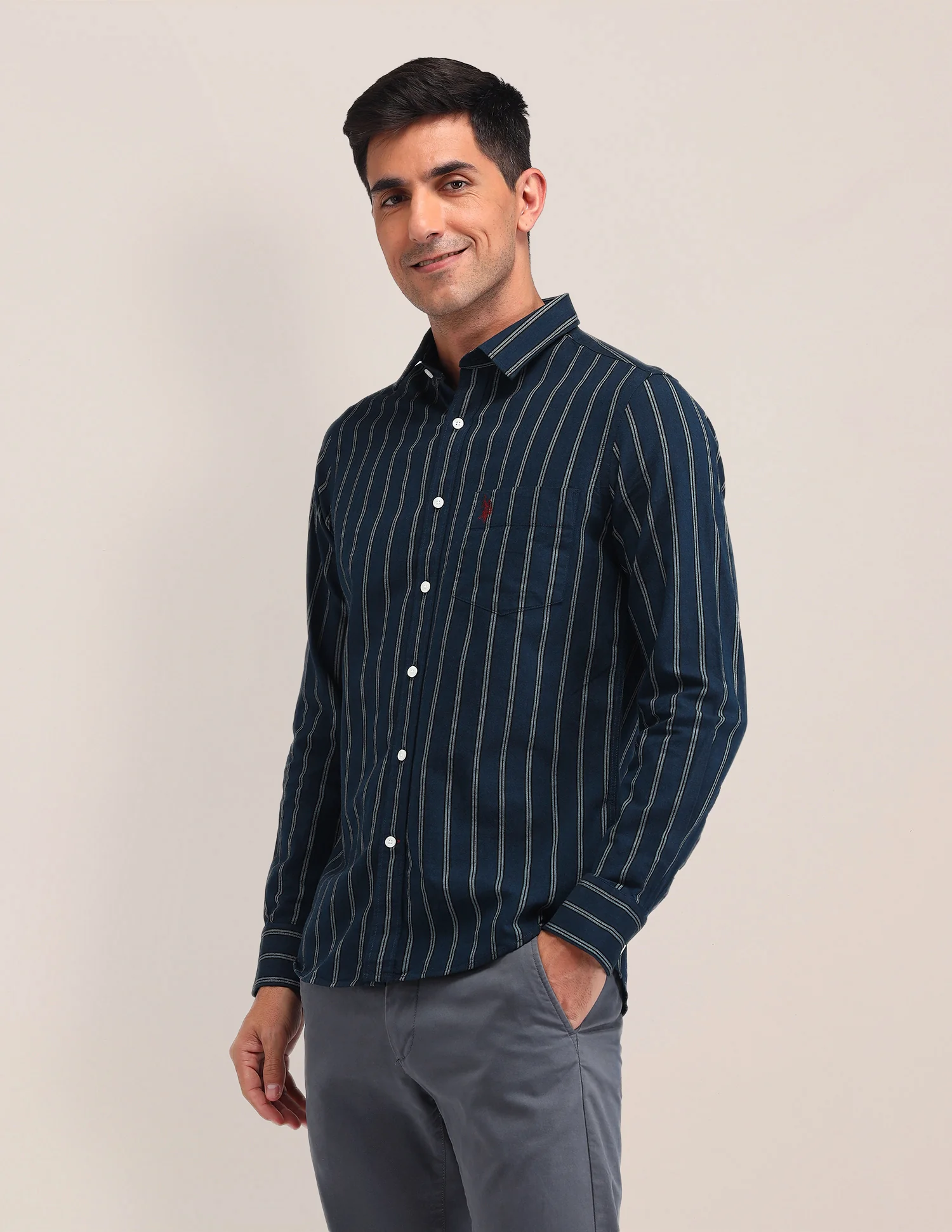 Vertical Striped Tailored Fit Shirt - Image 4
