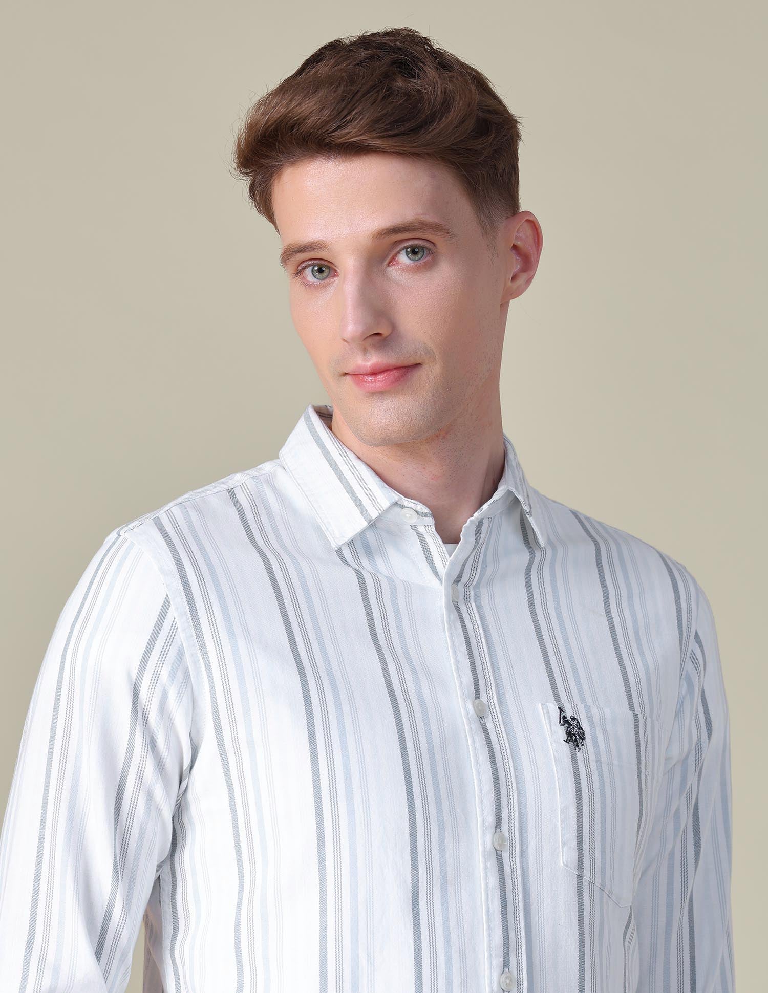 Vertical Striped Tailored Fit Shirt - Image 7