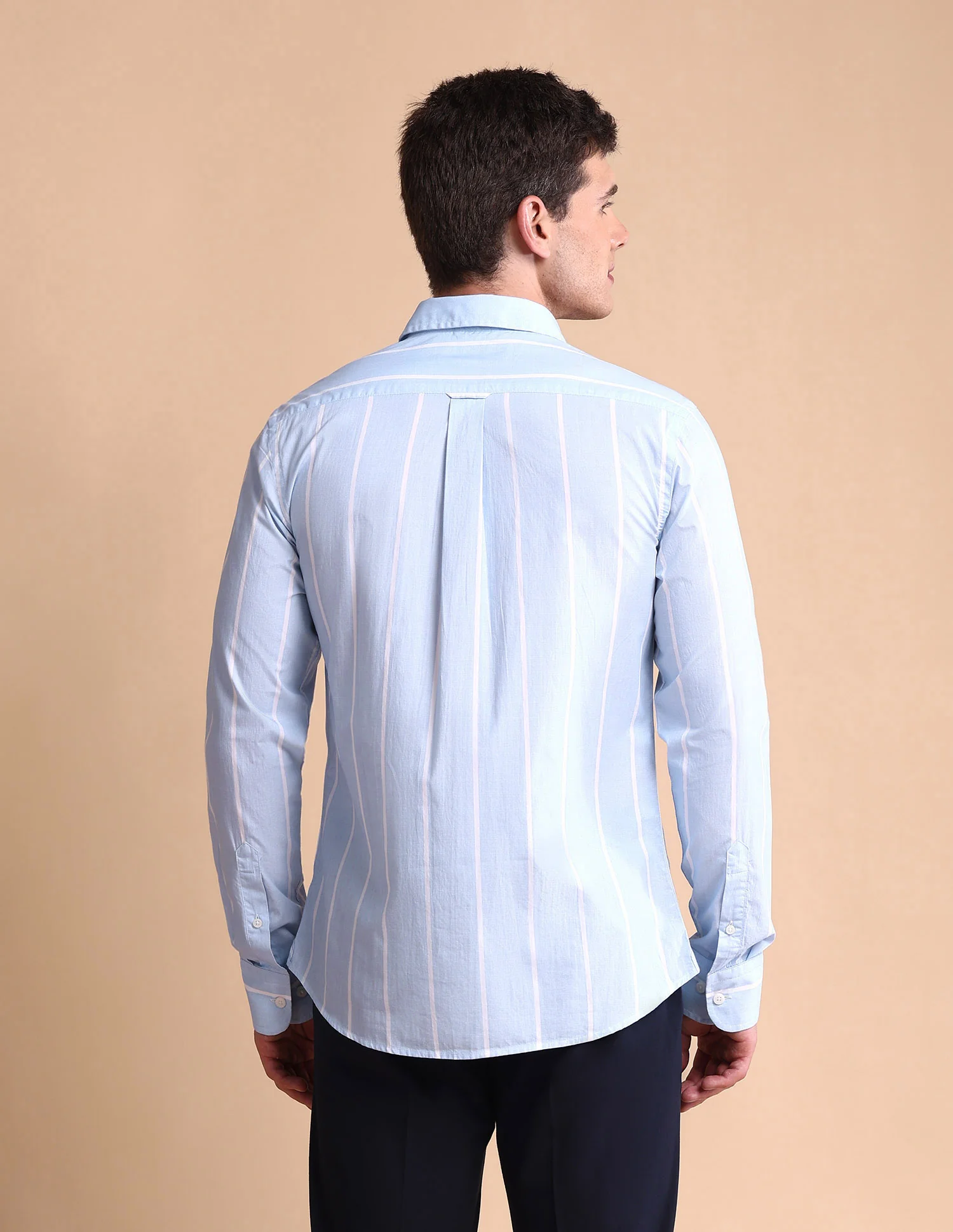 Vertical Striped Tailored Fit Shirt - Image 5