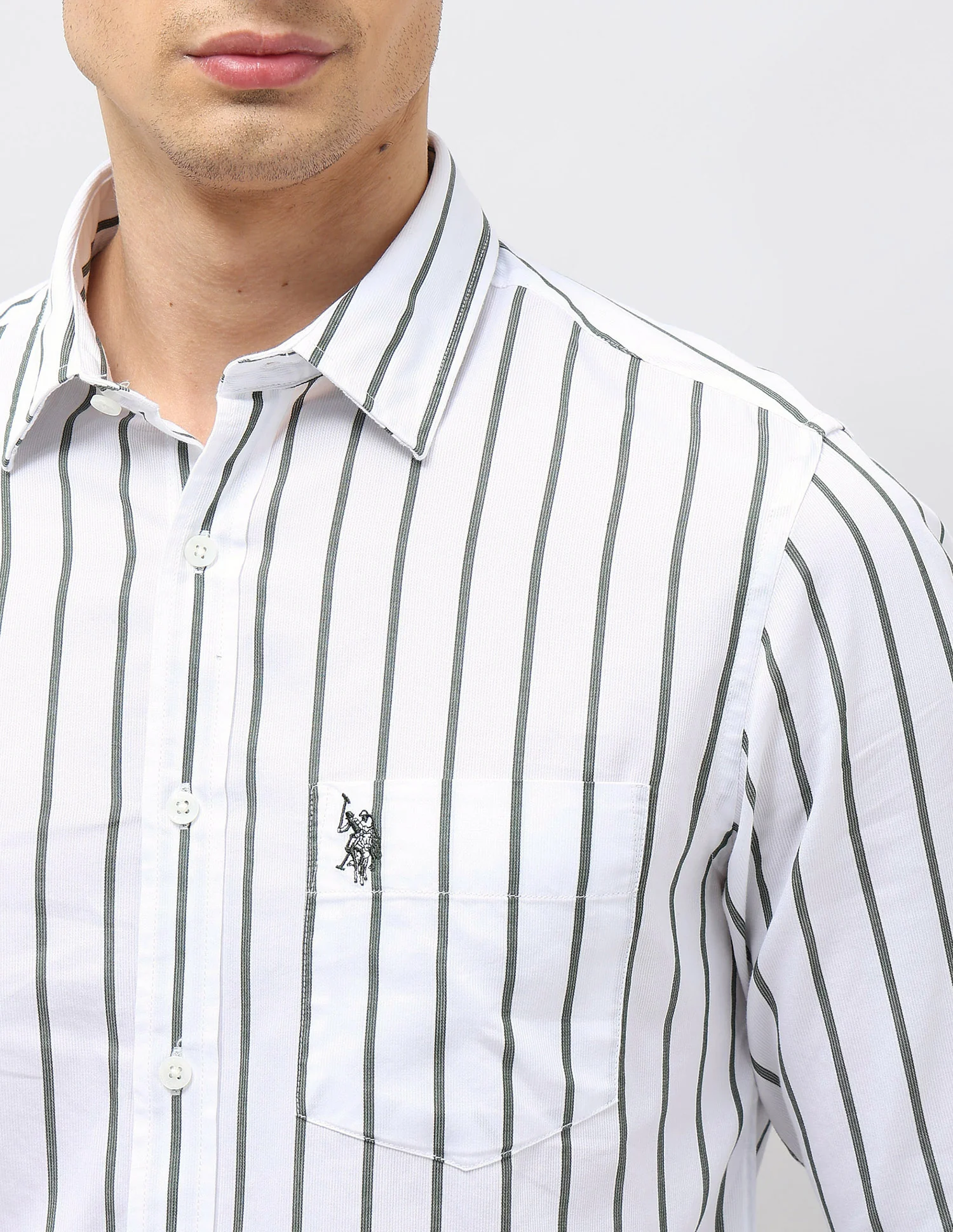 Vertical Striped Tailored Fit Shirt - Image 7