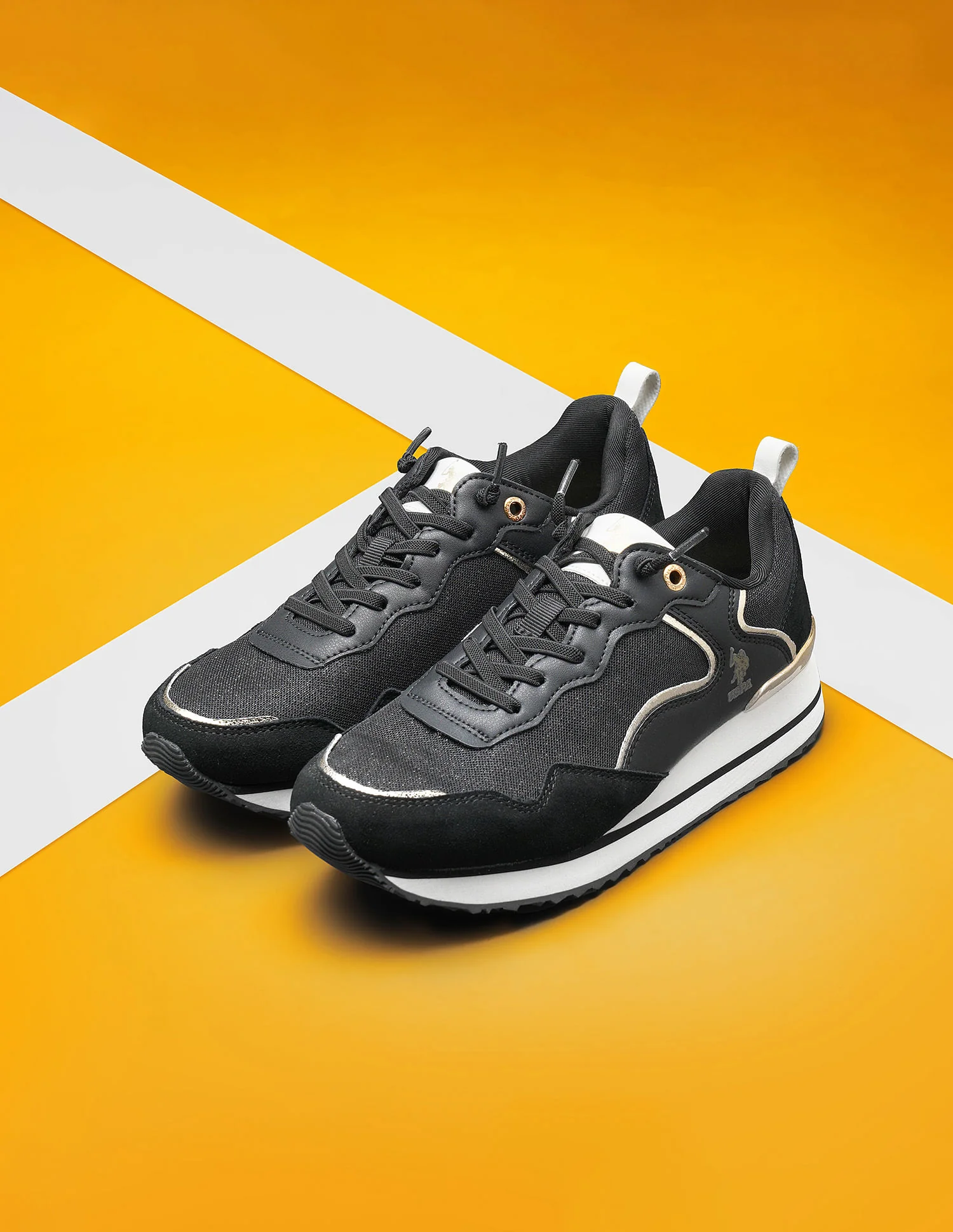 Women Metallic Zoe Sneakers