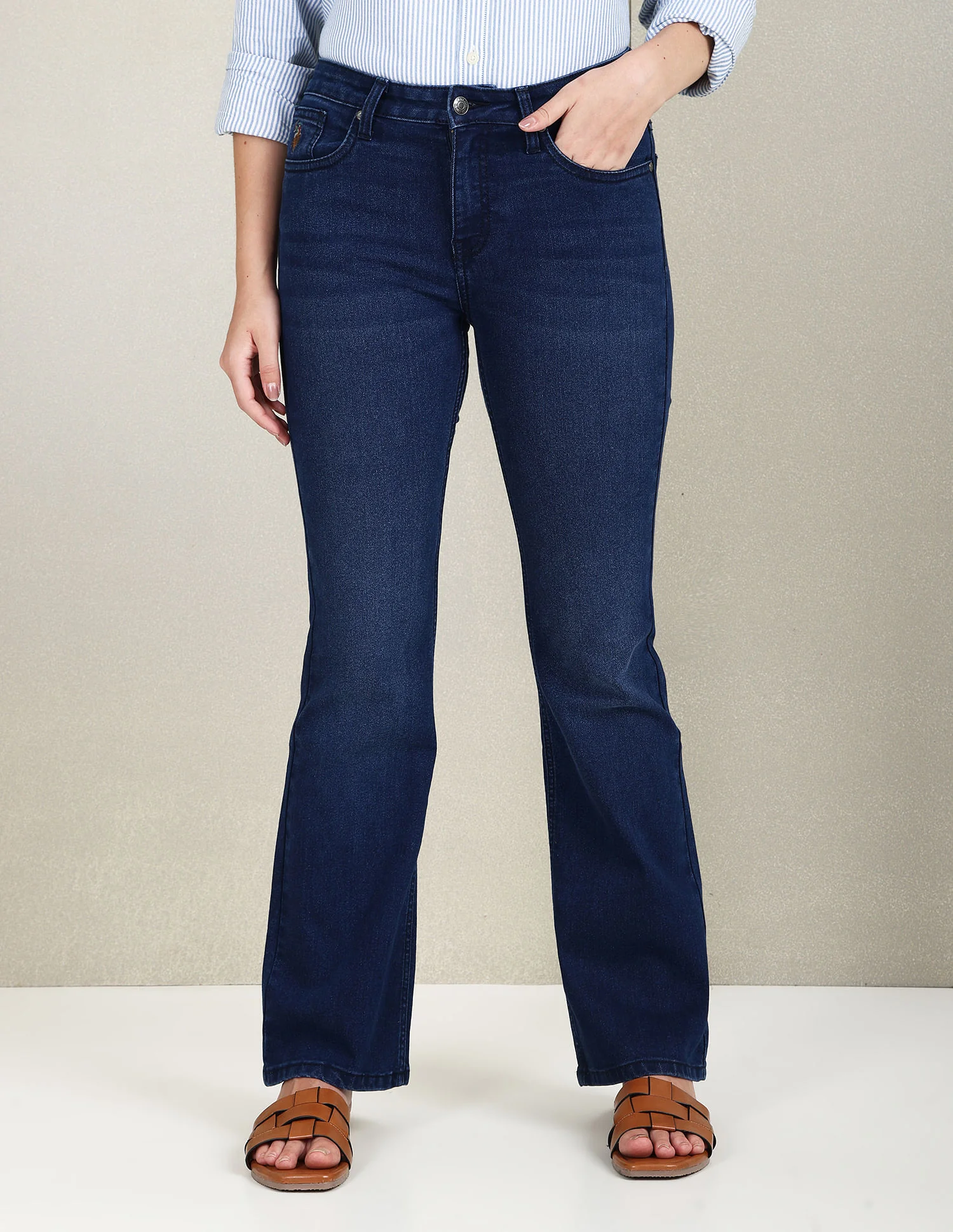 Mid Rise Bootcut Fit Jeans - Image 6