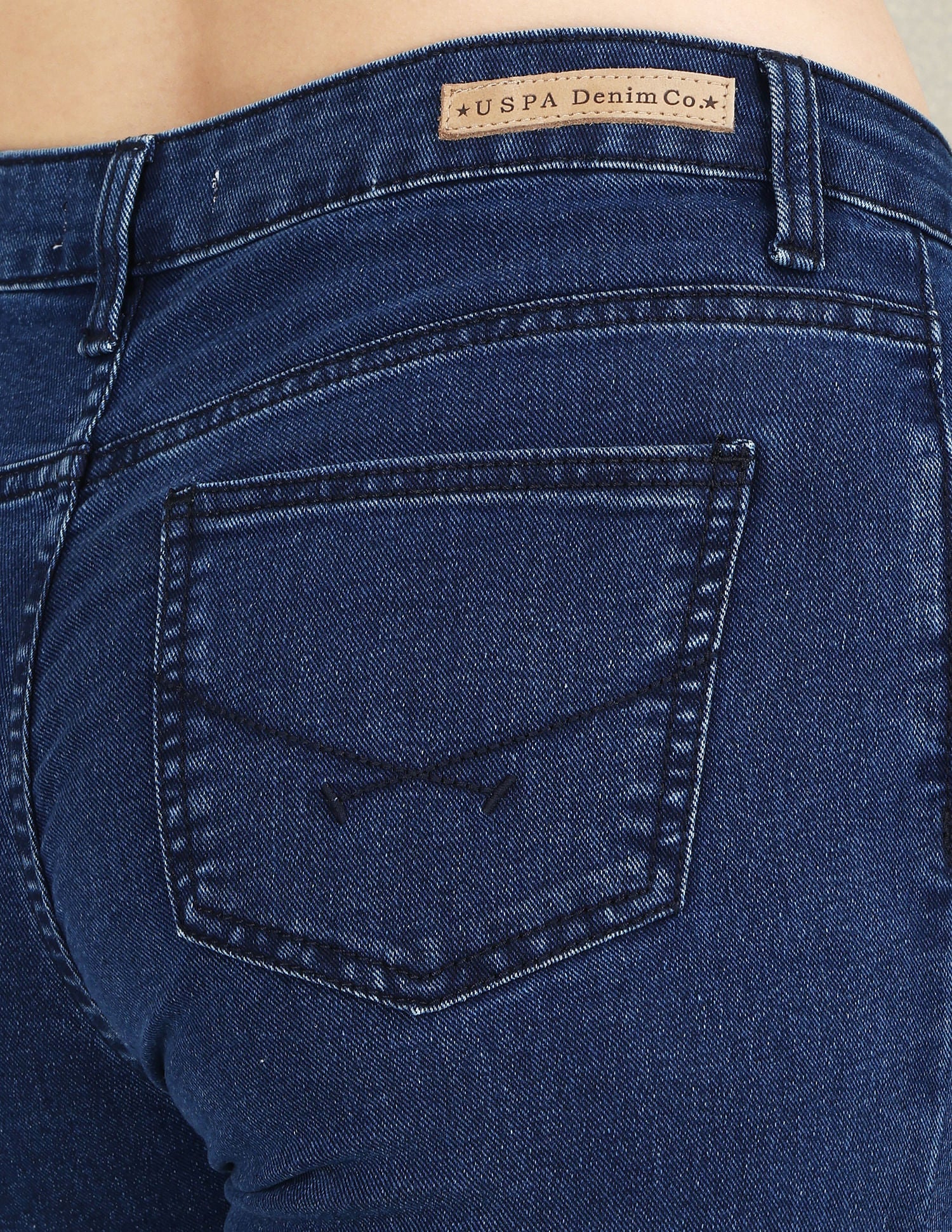 Mid Rise Bootcut Fit Jeans - Image 7