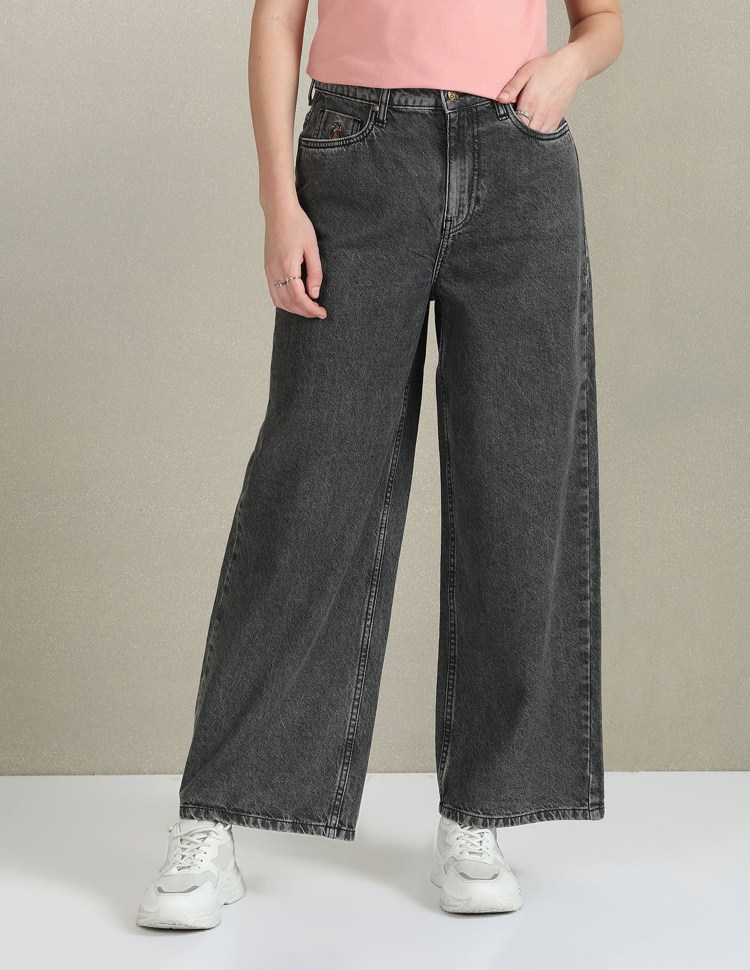 Mid Rise Rinsed Jeans - Image 3