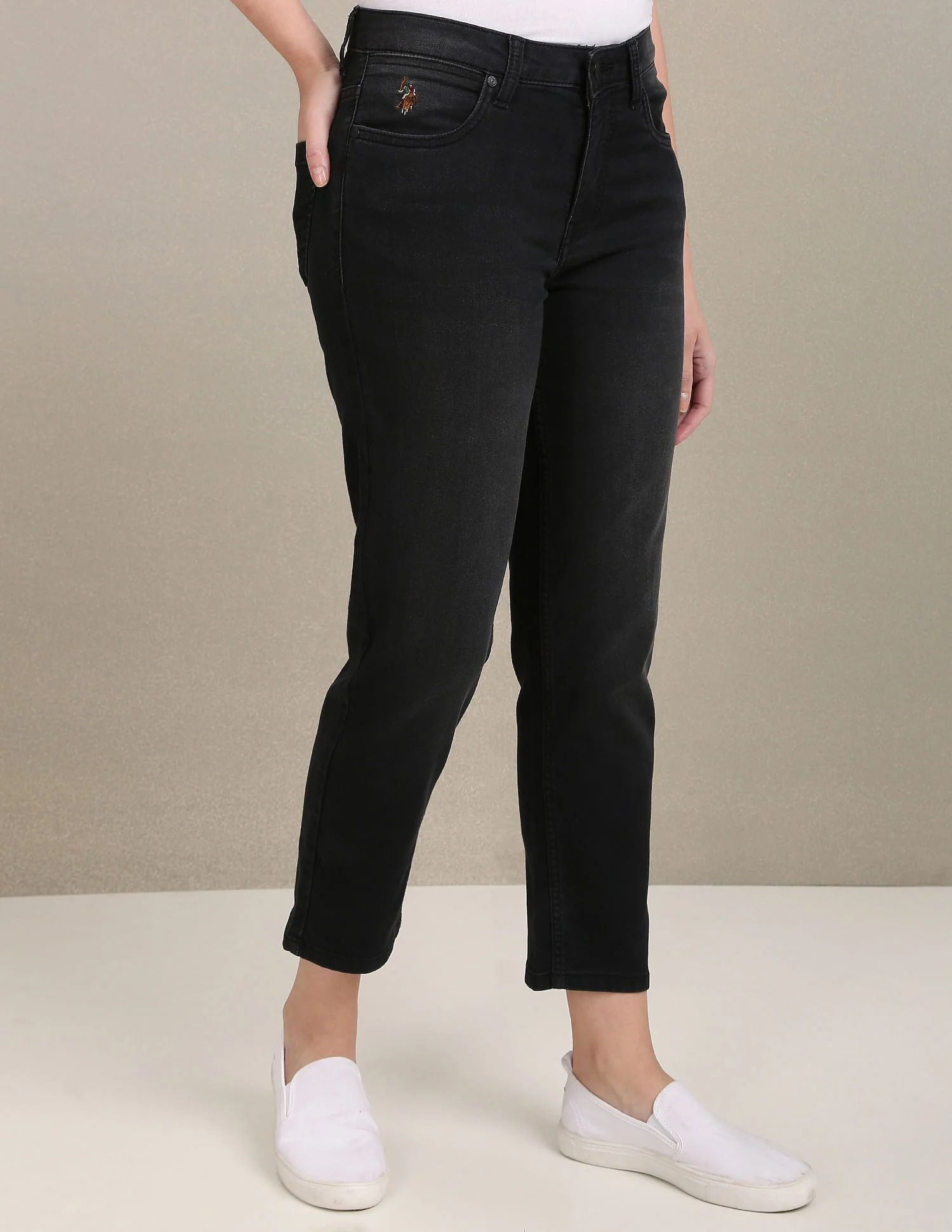 Mid Rise Slim Straight Fit Jeans