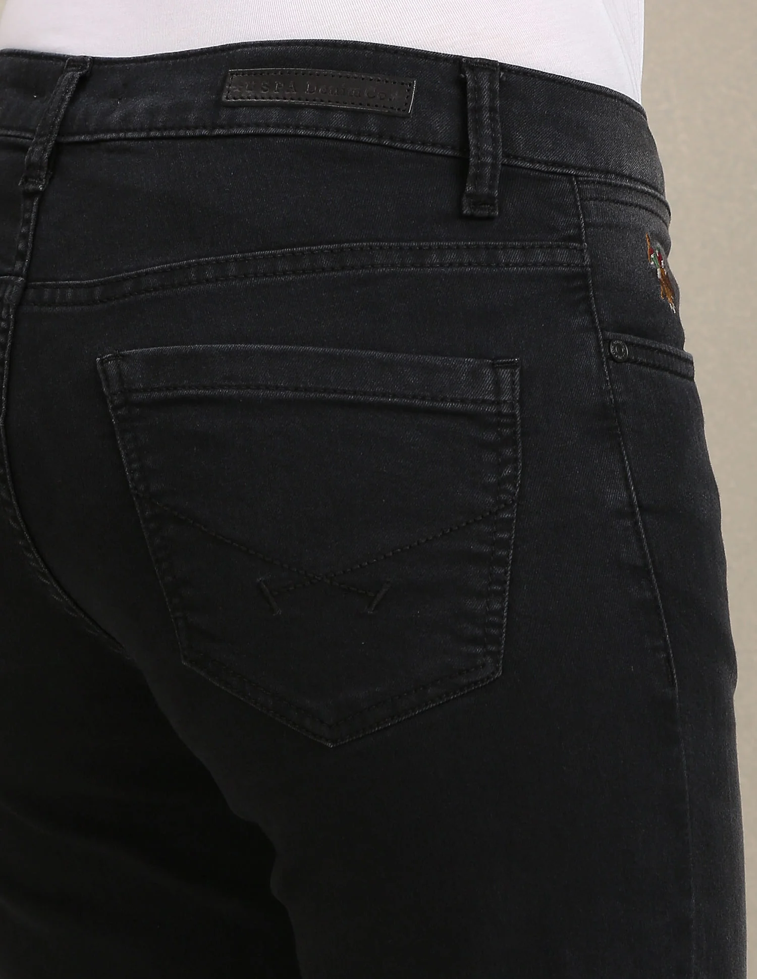Mid Rise Slim Straight Fit Jeans - Image 7