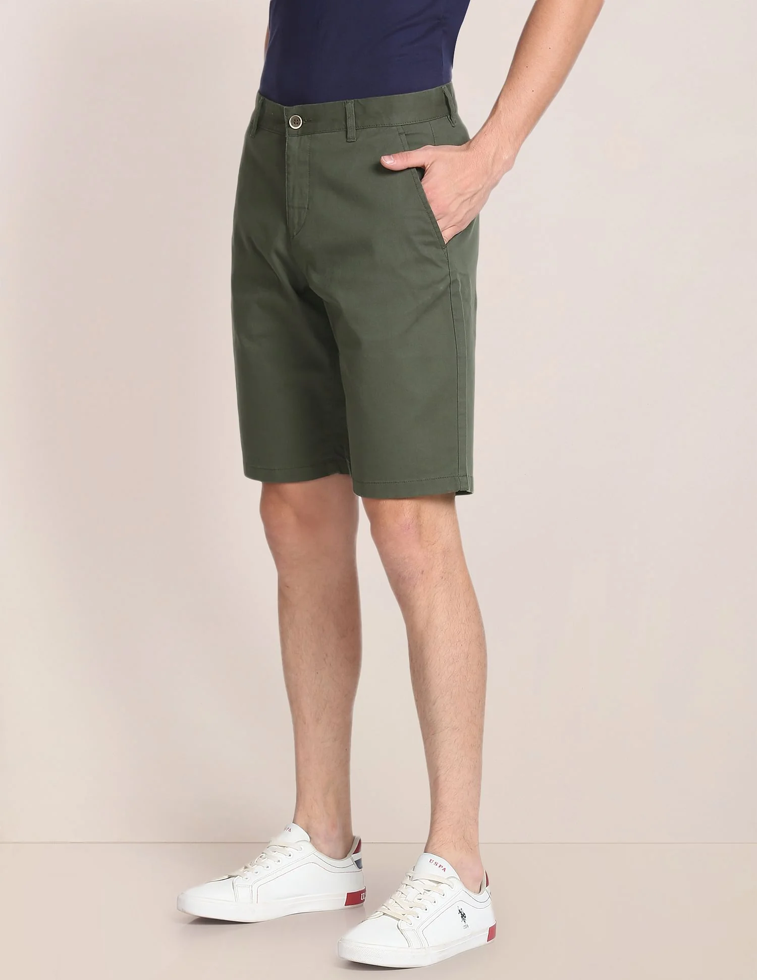 Mid Rise Solid Slim Fit Shorts - Image 4