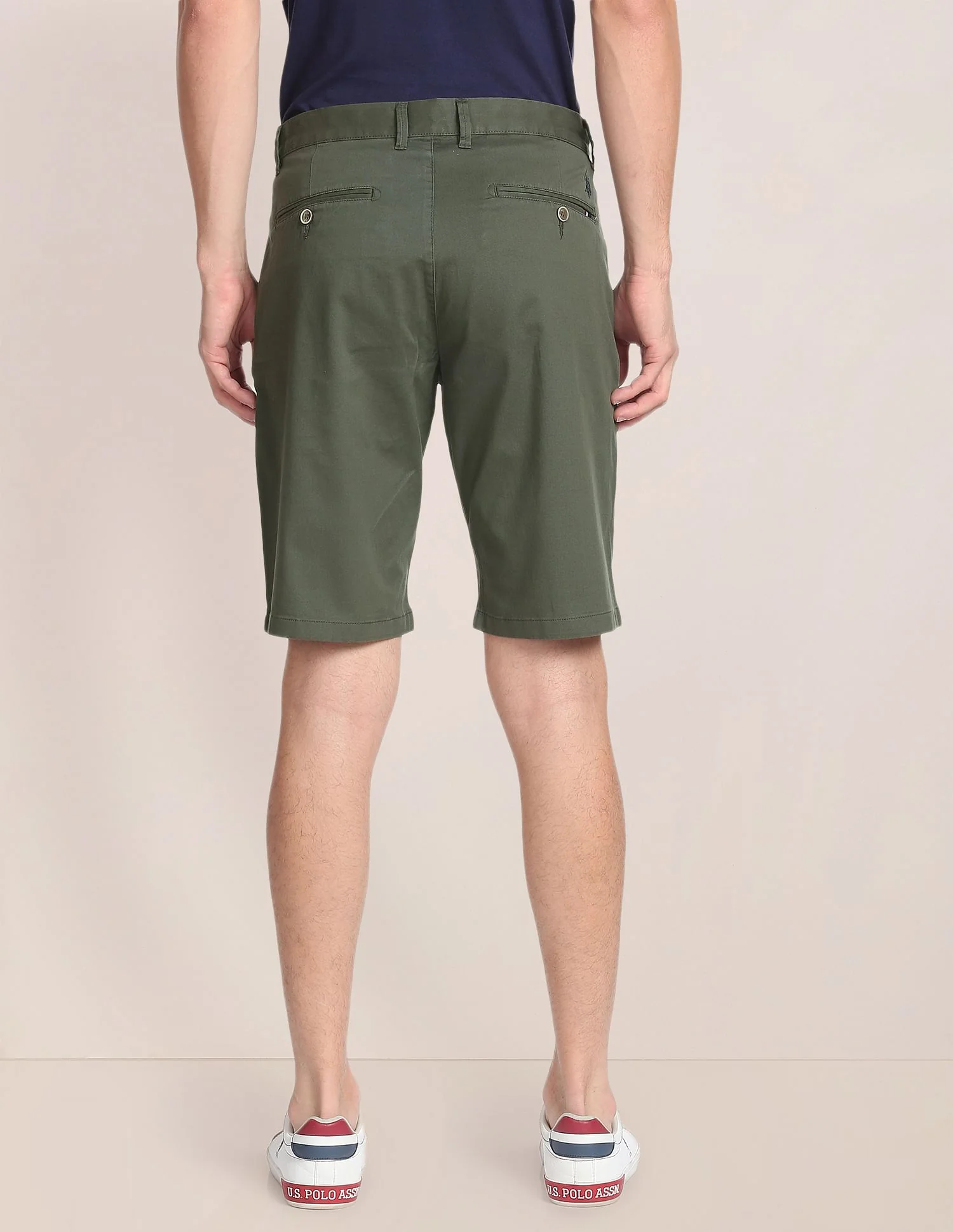Mid Rise Solid Slim Fit Shorts - Image 5