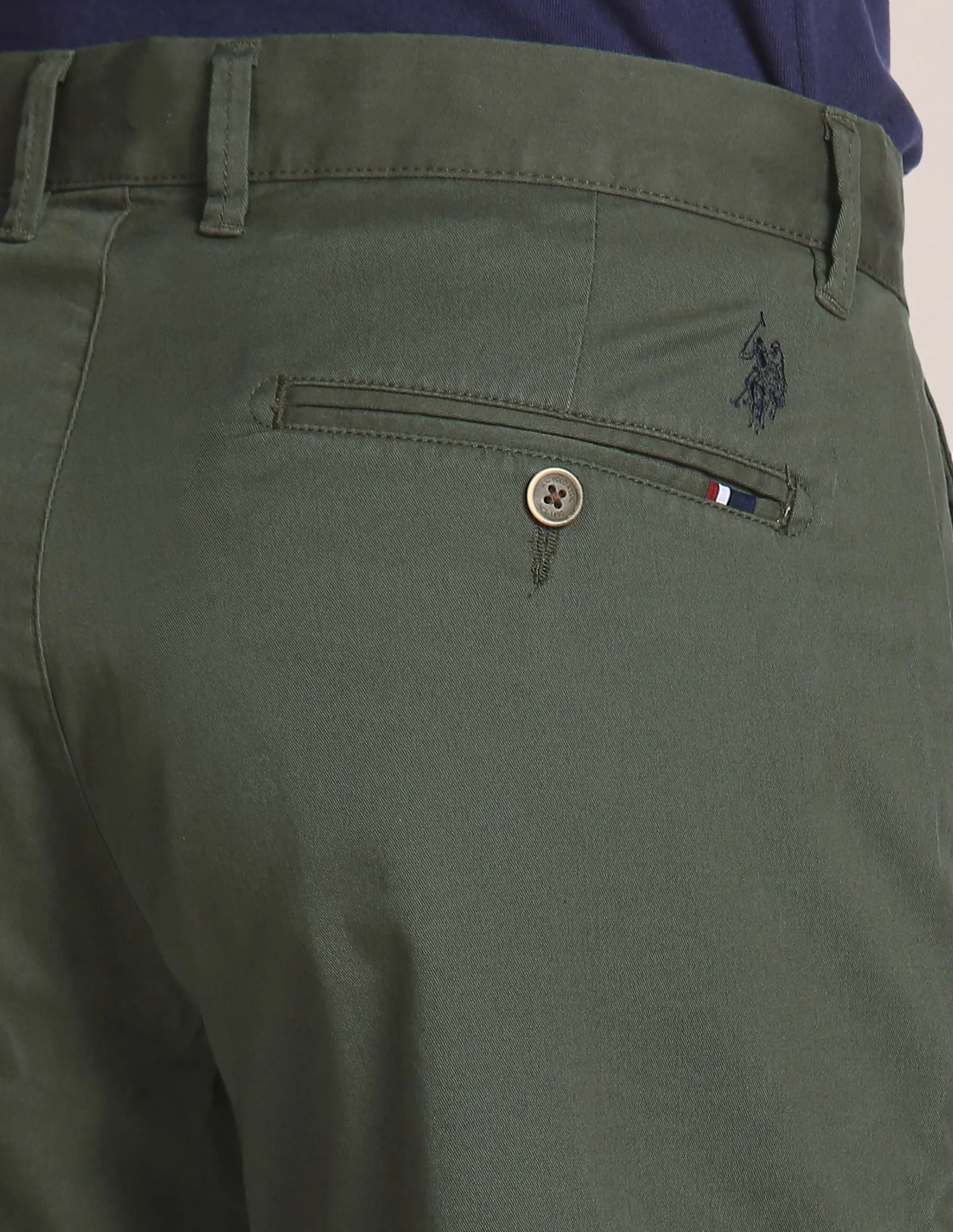 Mid Rise Solid Slim Fit Shorts - Image 6
