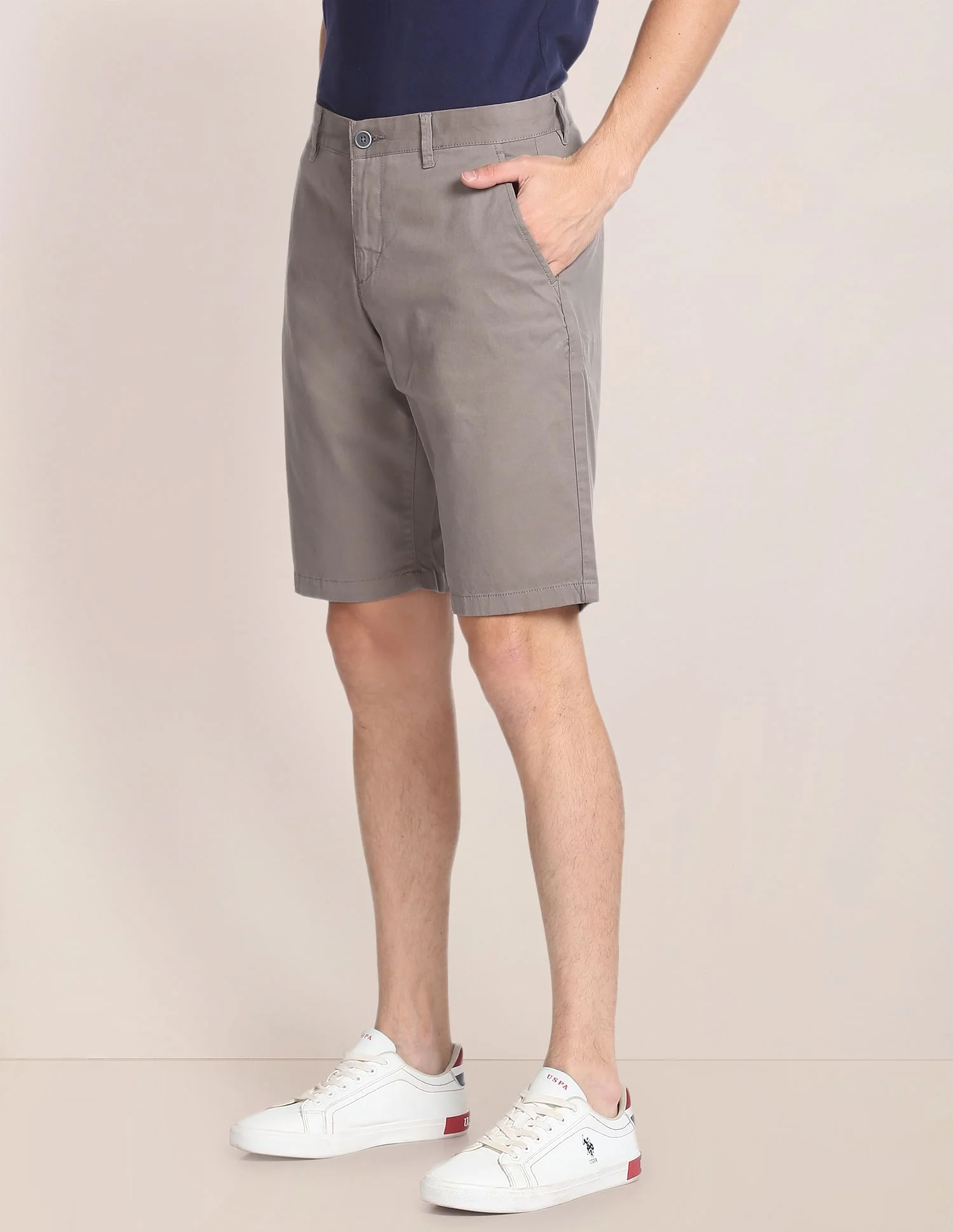 Mid Rise Solid Slim Fit Shorts - Image 4