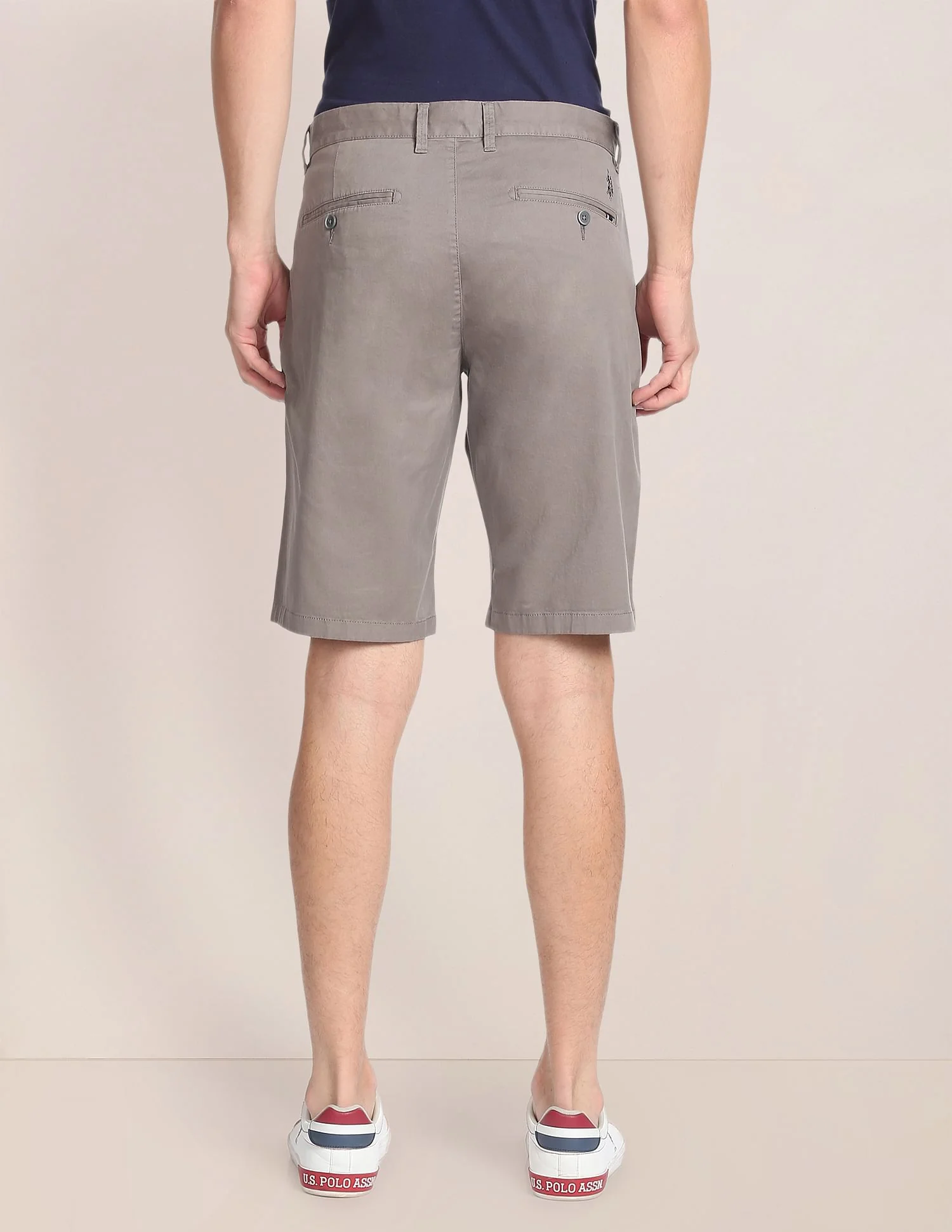 Mid Rise Solid Slim Fit Shorts - Image 5