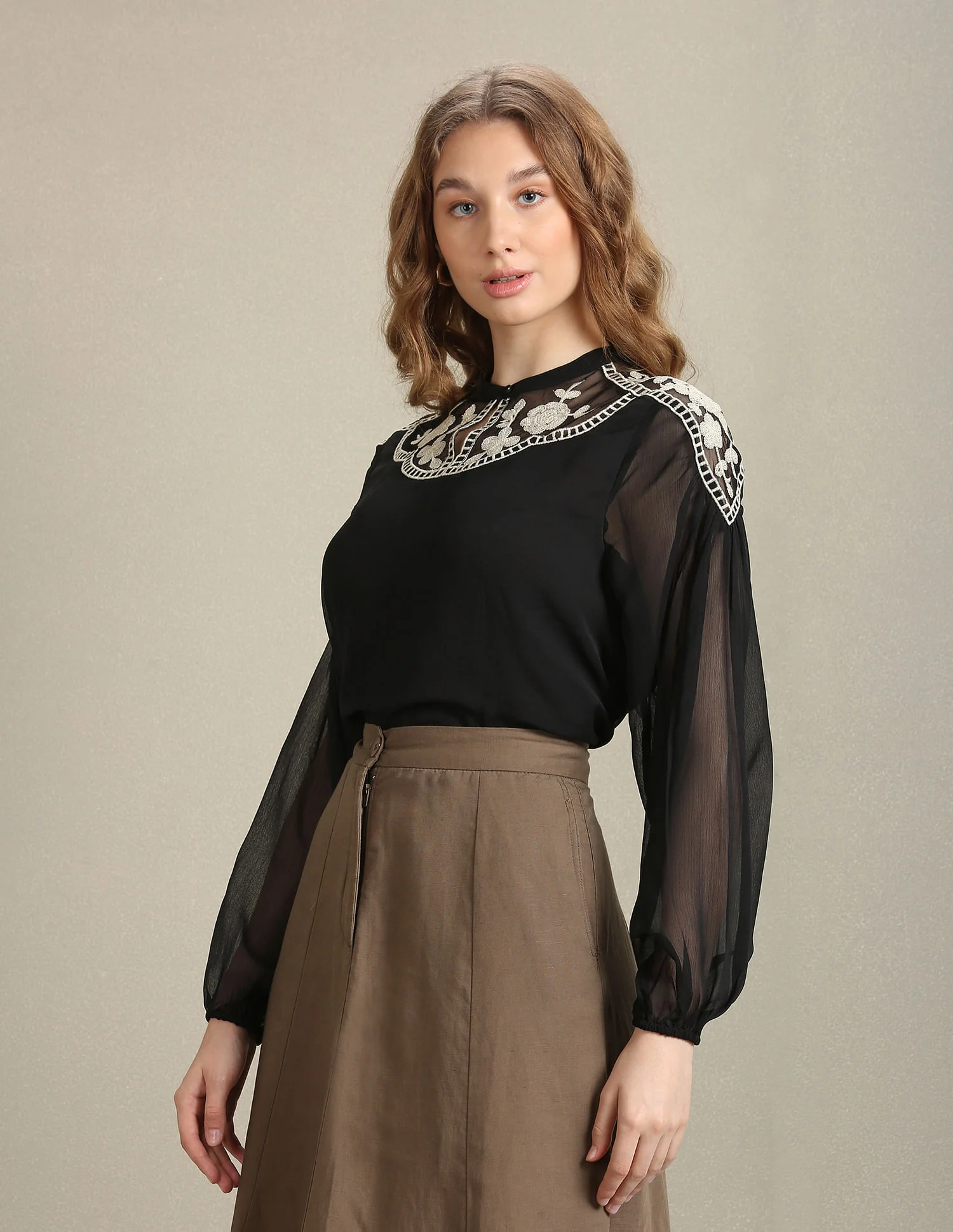 Placement Lace Embroidery Top - Image 4