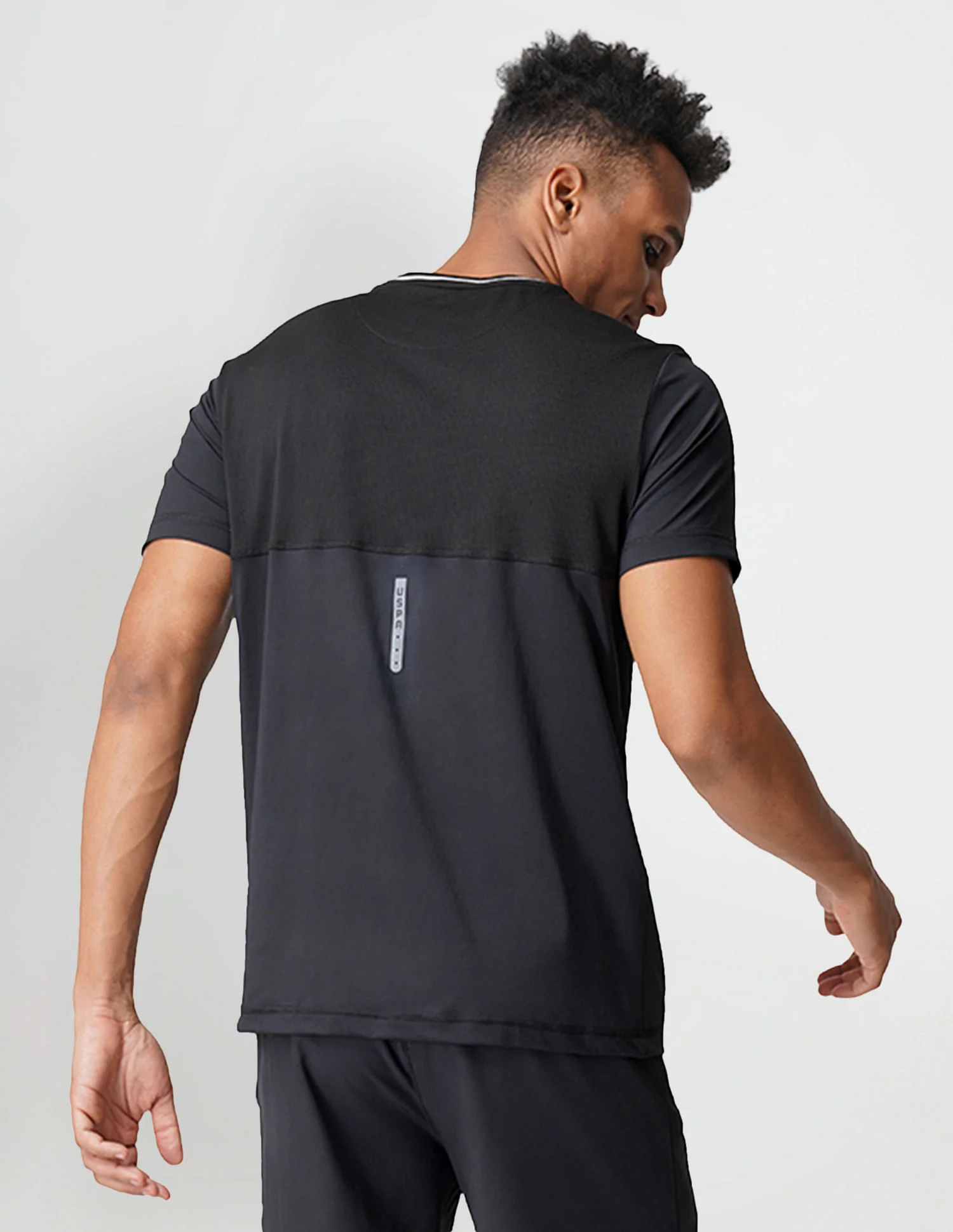 Reflective Logo Crew Neck I715 Lounge T-Shirt - Pack Of 1 - Image 4
