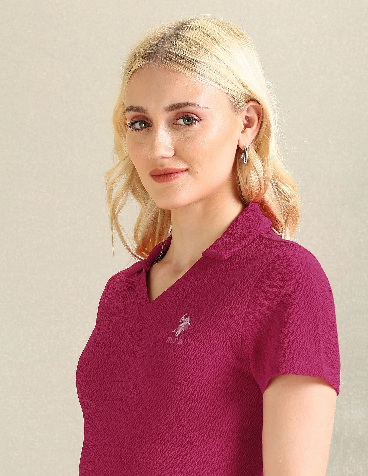 Ribbed Collar Textured Polo Shirt - Image 7