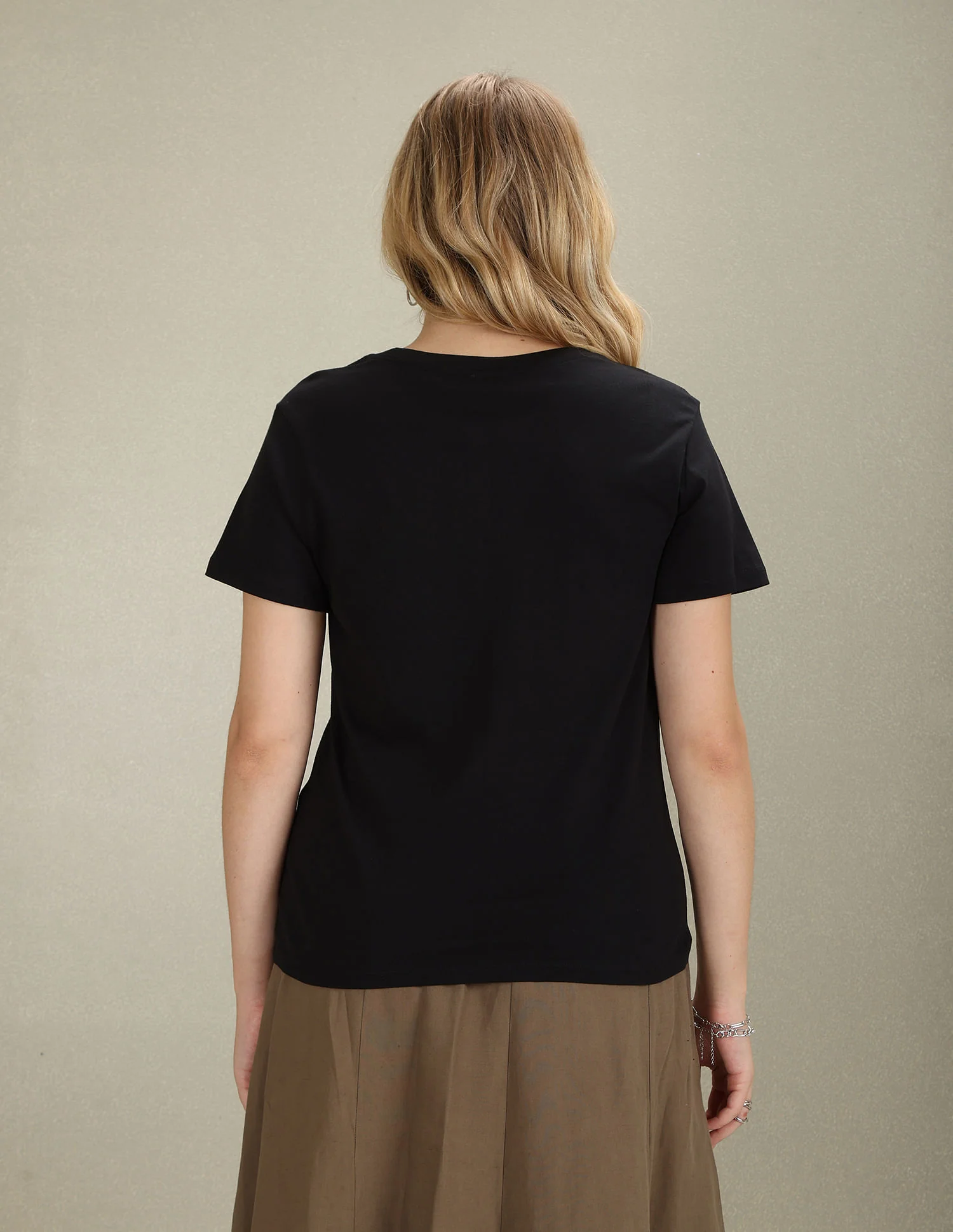 Round Neck Brand Print T-Shirt - Image 5