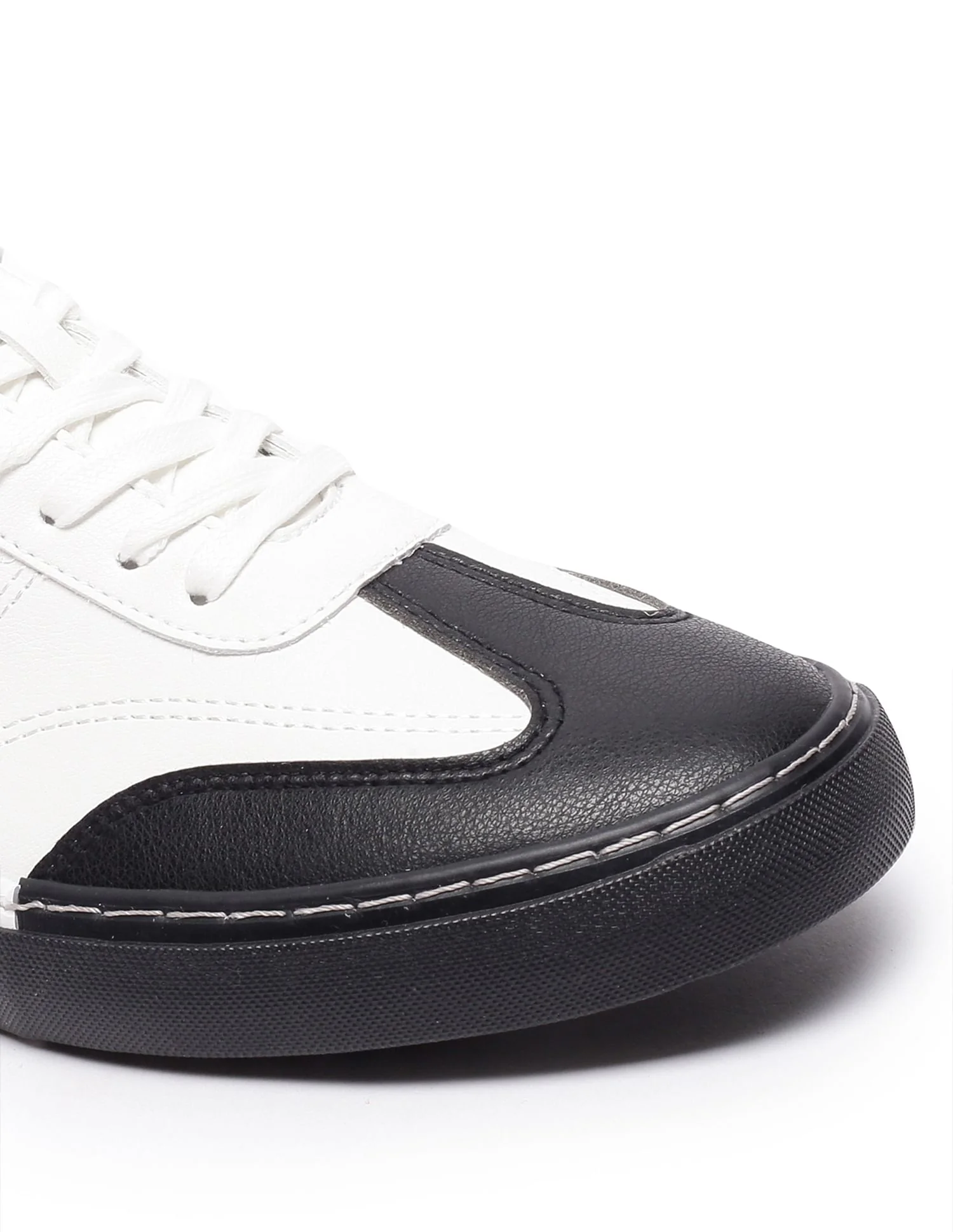 Round Toe Solid Gain Sneakers - Image 6