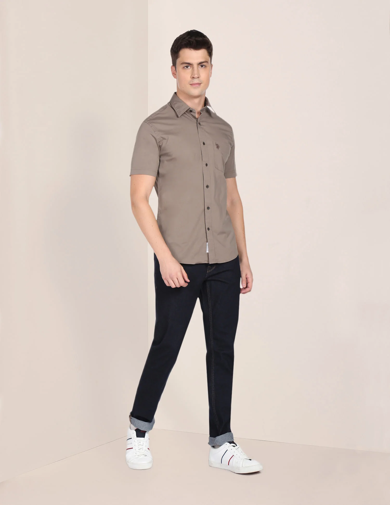 Slim Fit Solid Casual Shirt - Image 3