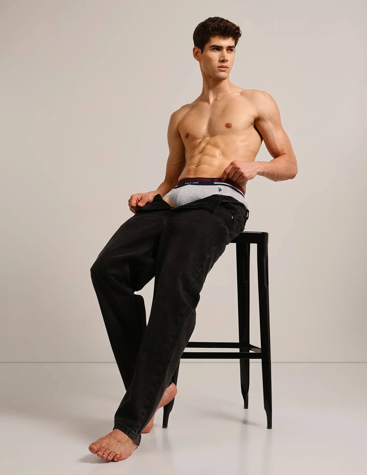 Logo Waistband Solid I006-P5 Briefs - Pack Of 5 - Image 3