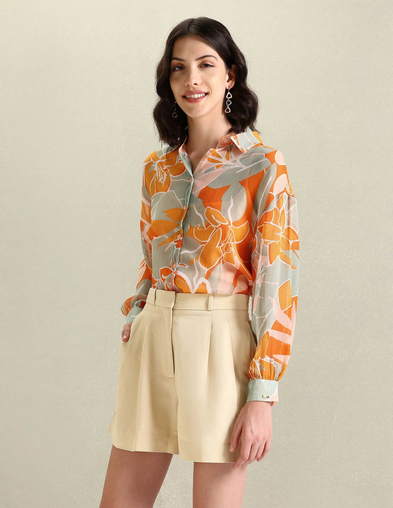 Spread Collar Floral Print Top - Image 4
