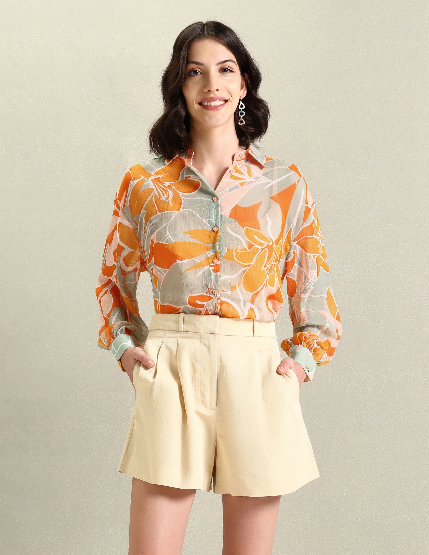 Spread Collar Floral Print Top - Image 6