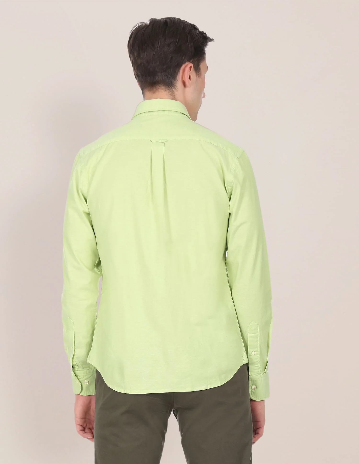 Spread Collar Solid Casual Shirt - Image 5
