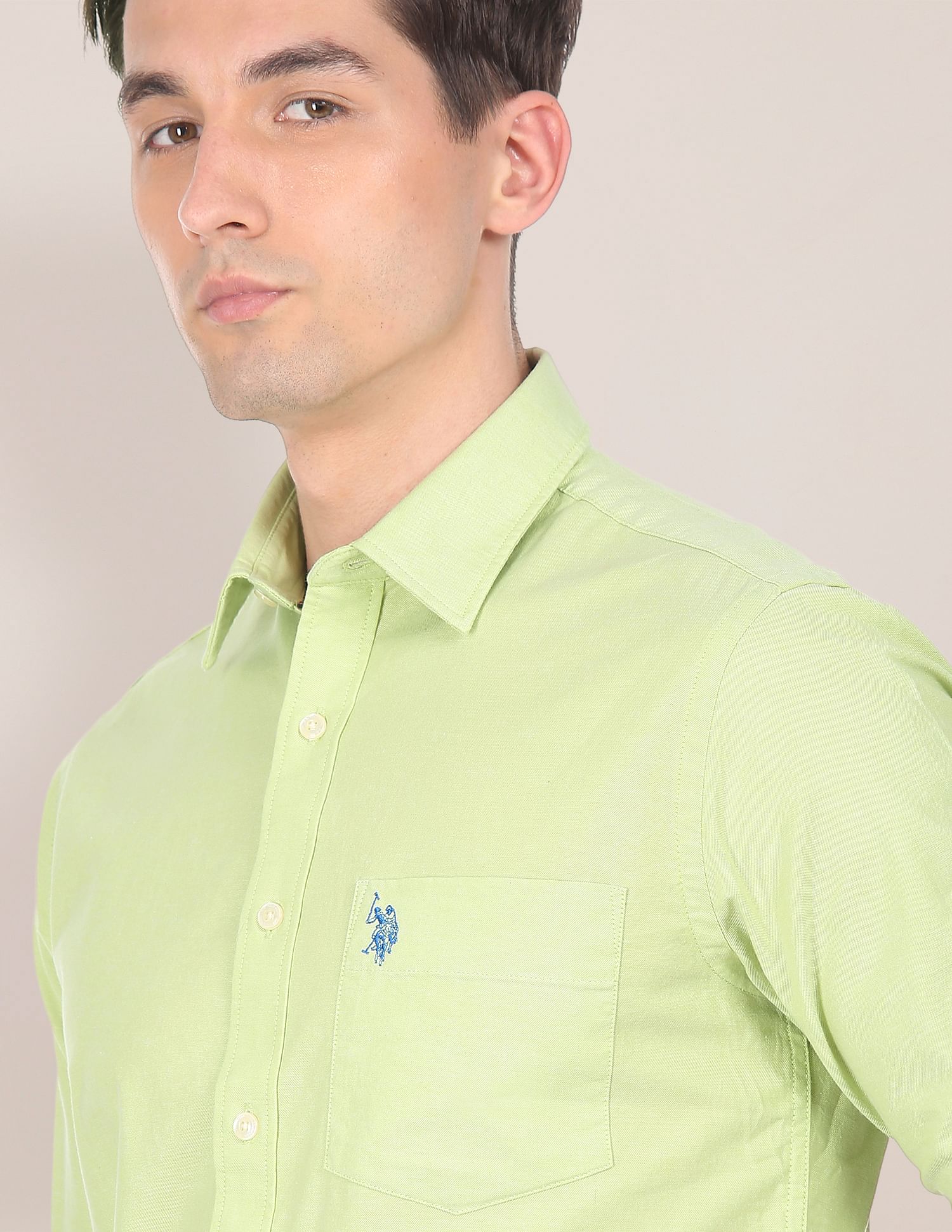 Spread Collar Solid Casual Shirt - Image 6