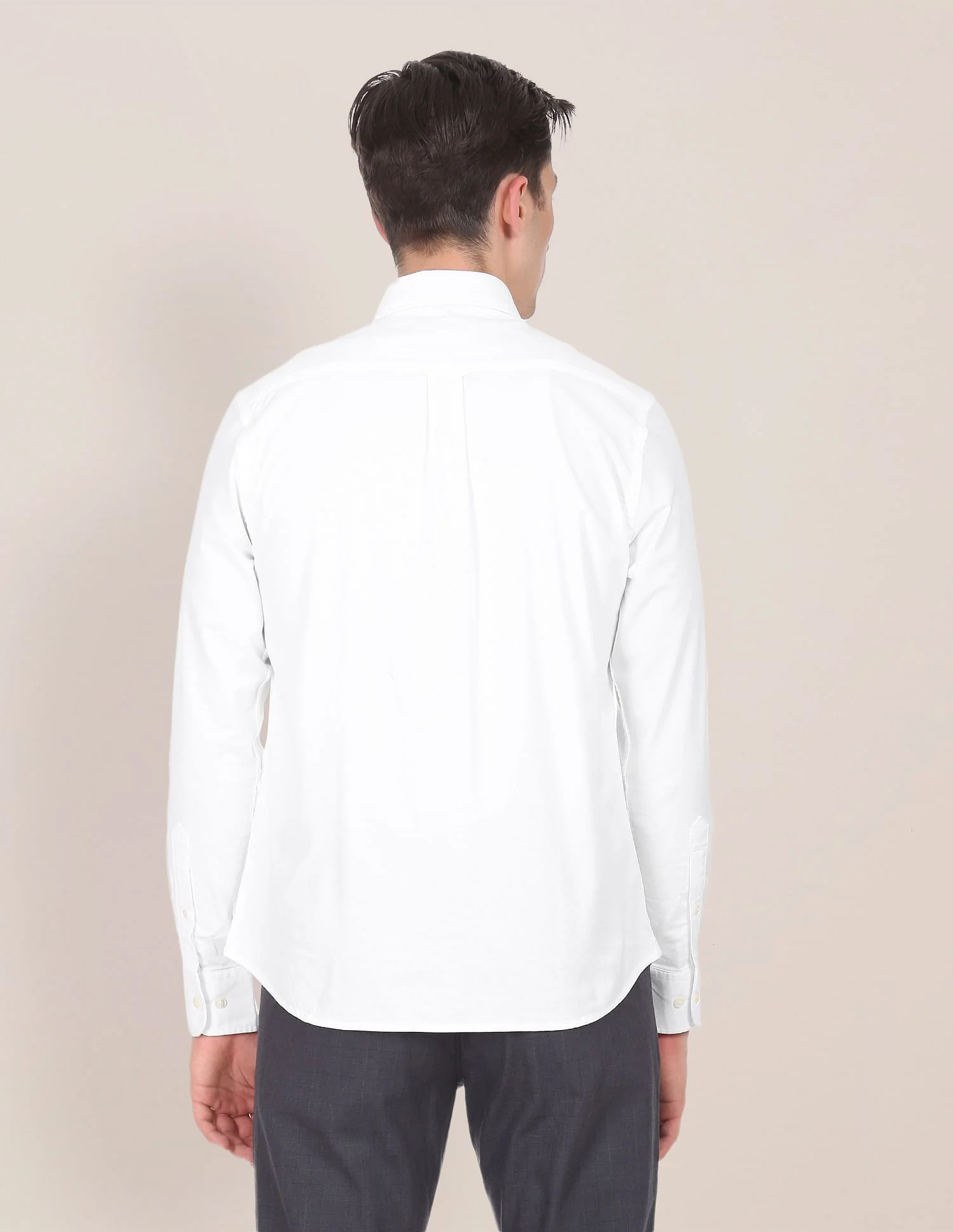 Spread Collar Solid Casual Shirt - Image 4