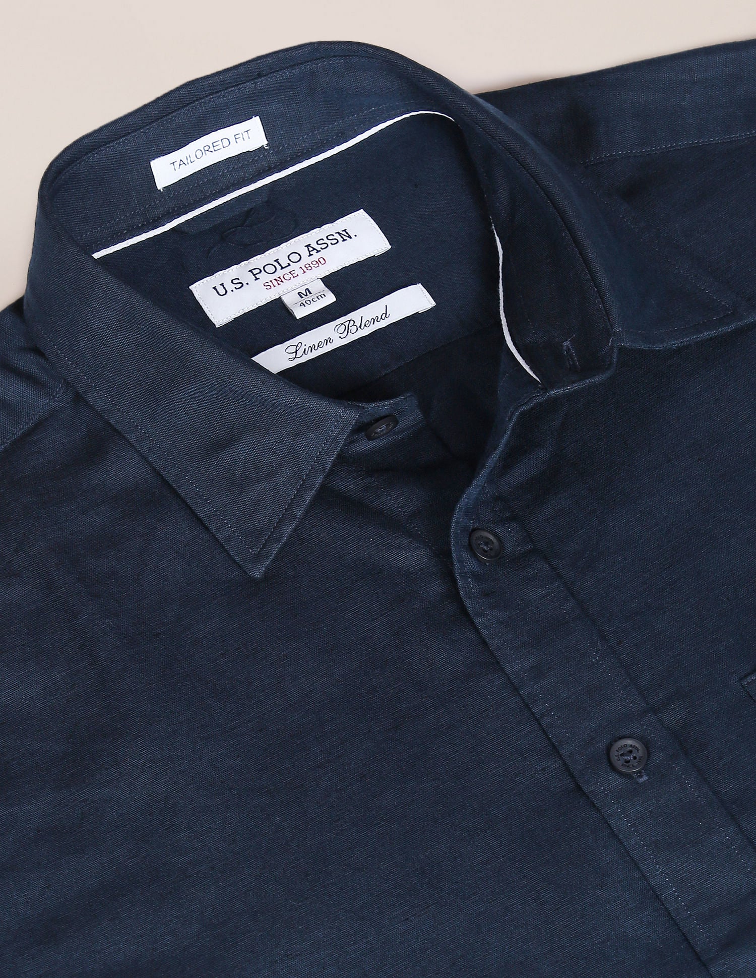 Spread Collar Solid Casual Shirt - Image 2