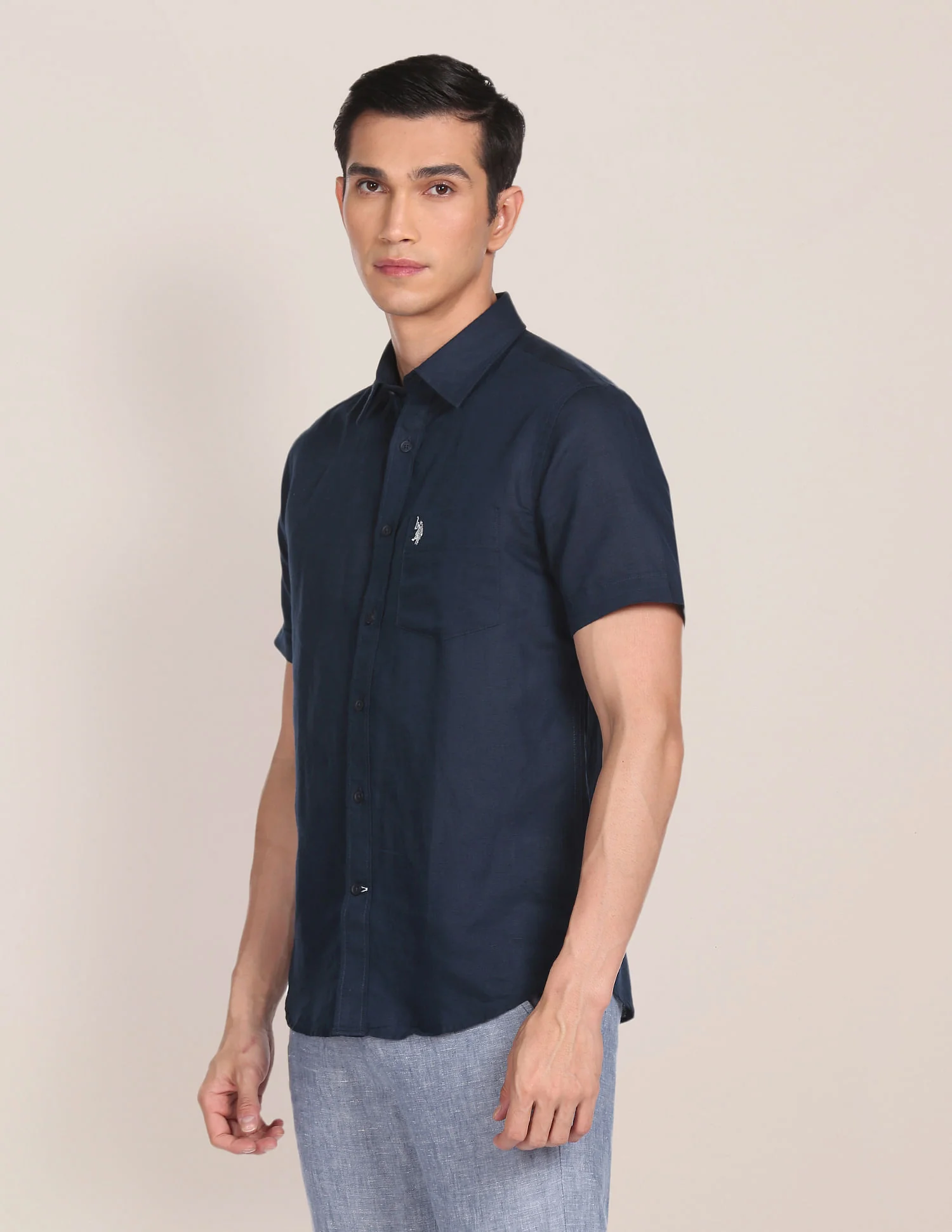 Spread Collar Solid Casual Shirt - Image 4