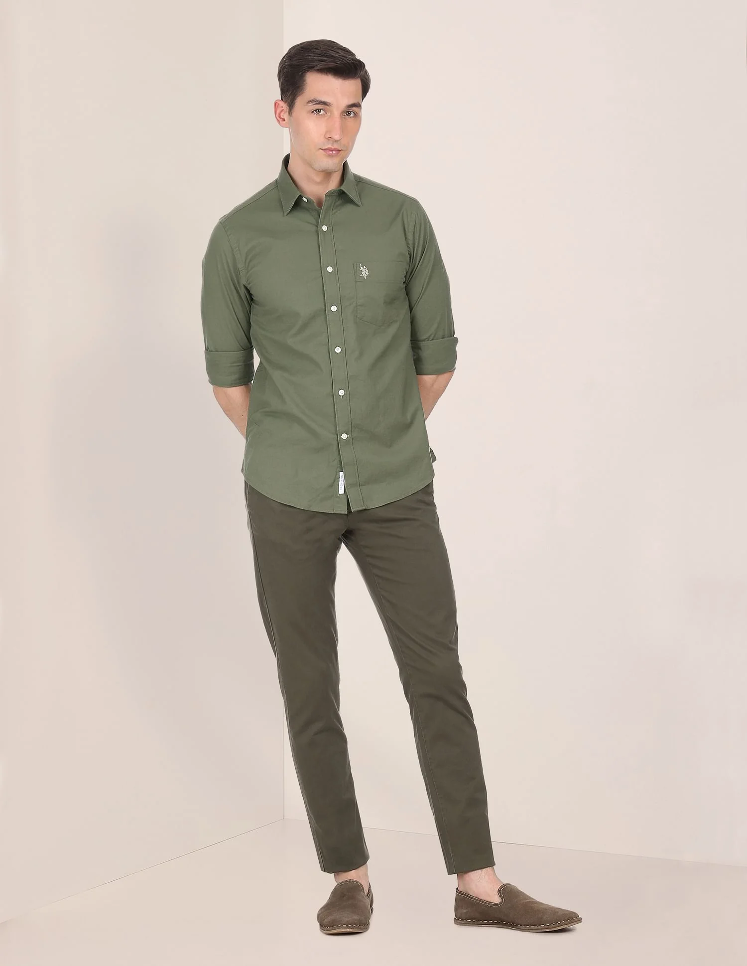 Spread Collar Solid Casual Shirt - Image 2