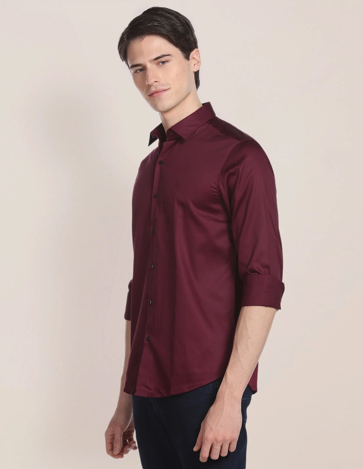 Spread Collar Solid Casual Shirt - Image 4