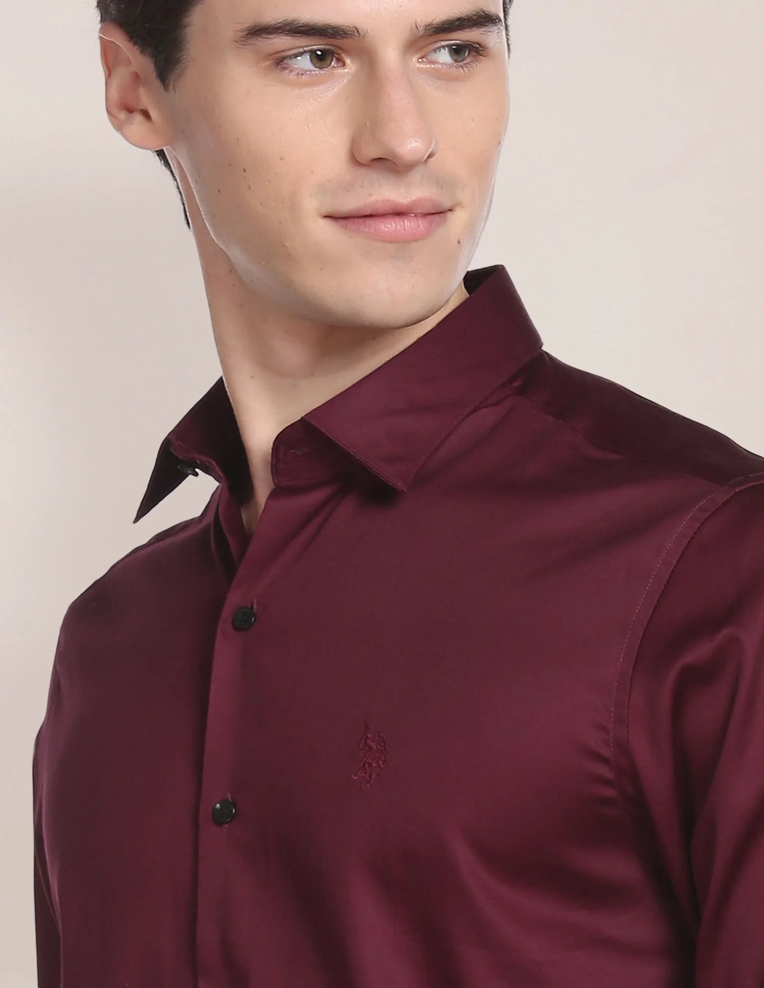 Spread Collar Solid Casual Shirt - Image 7