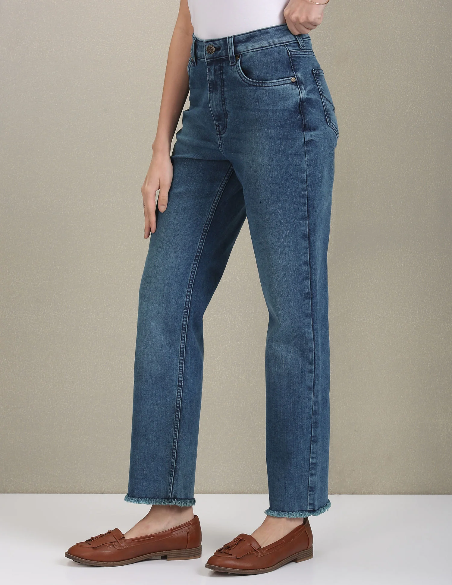 Straight Fit High Rise Jeans - Image 4