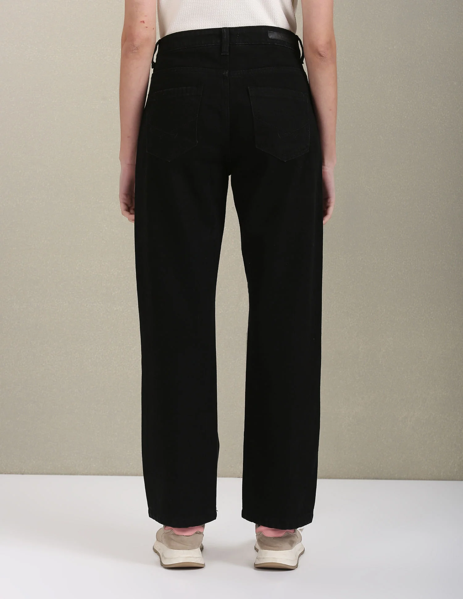 Straight Fit Mid Rise Jeans - Image 5