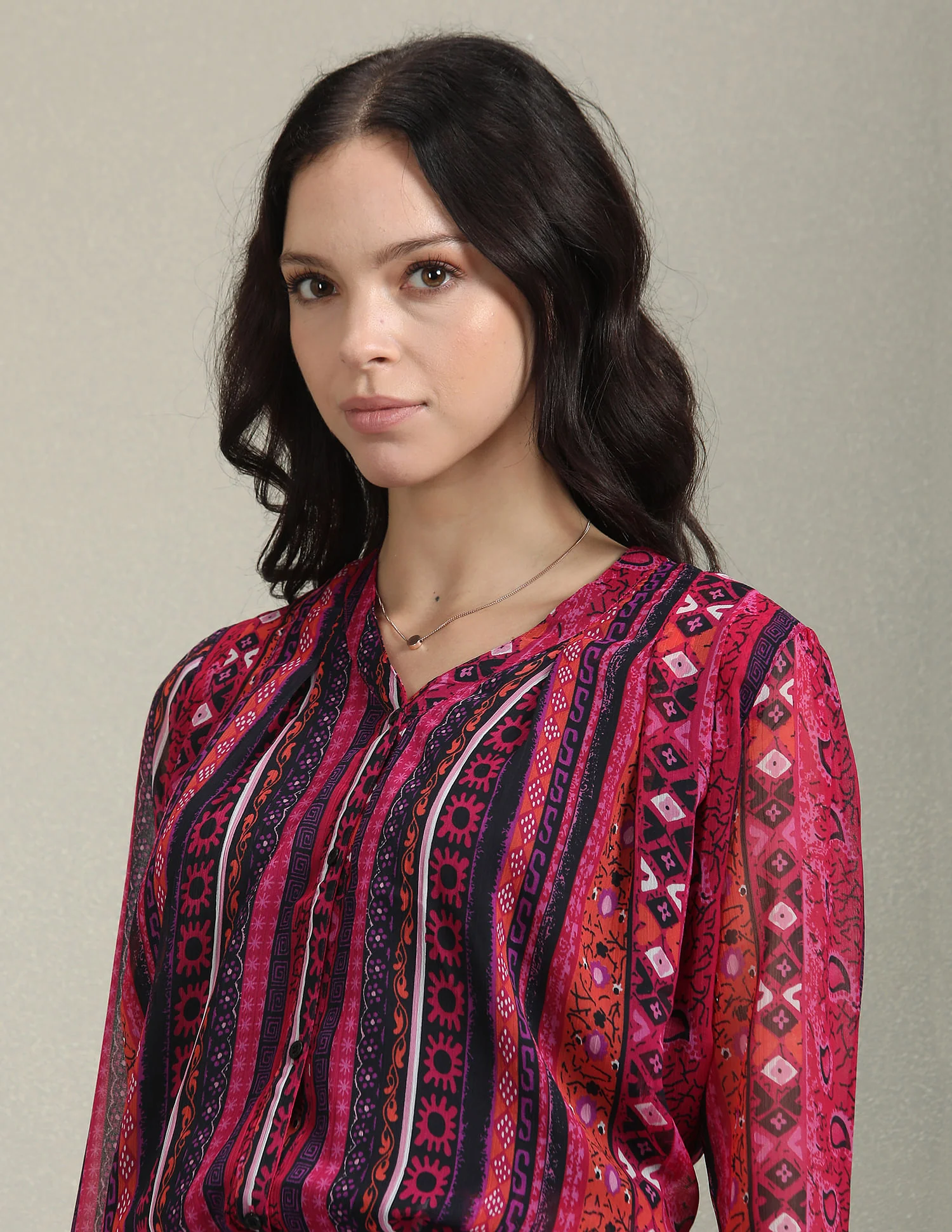 V-Neck Graphic Print Top - Image 7