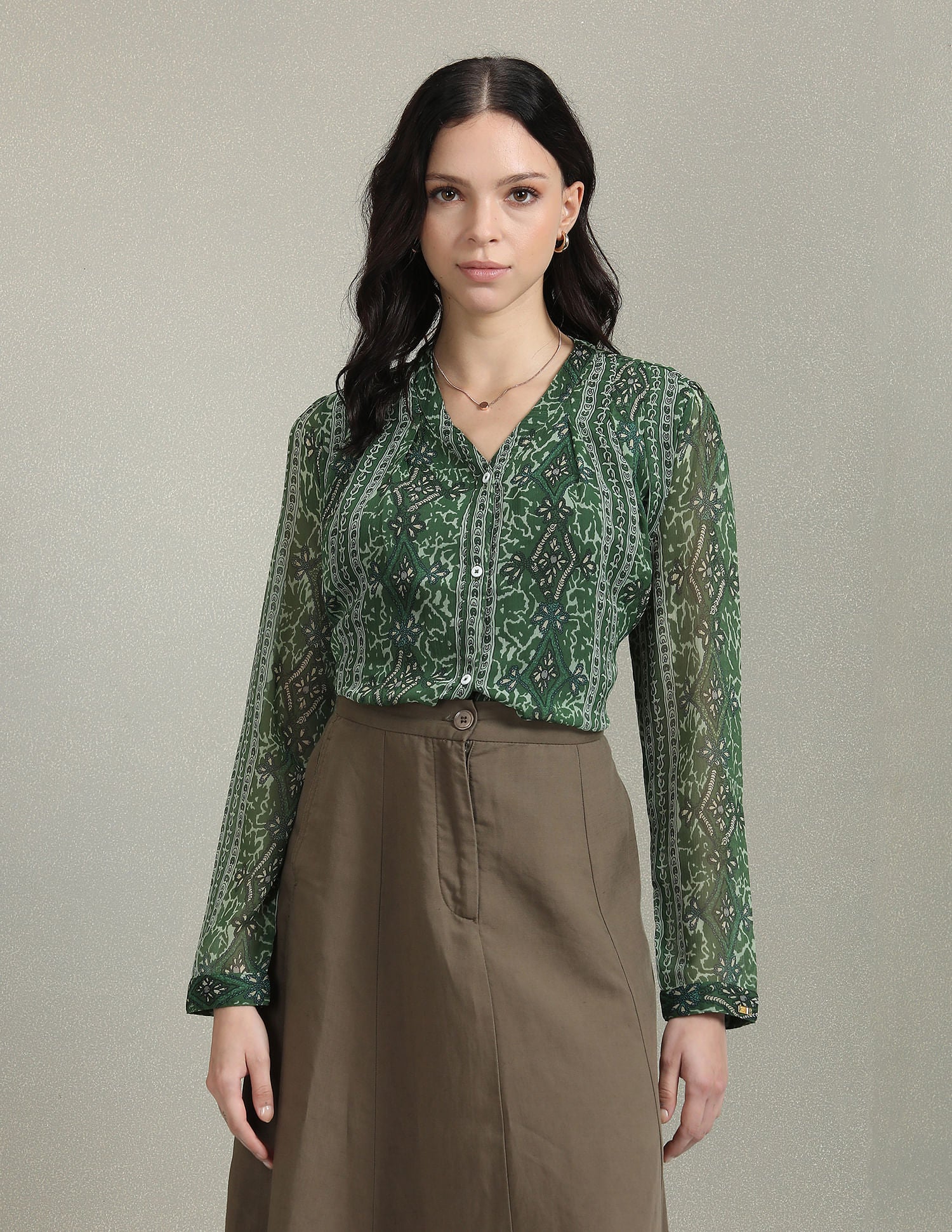 V-Neck Graphic Print Top - Image 6