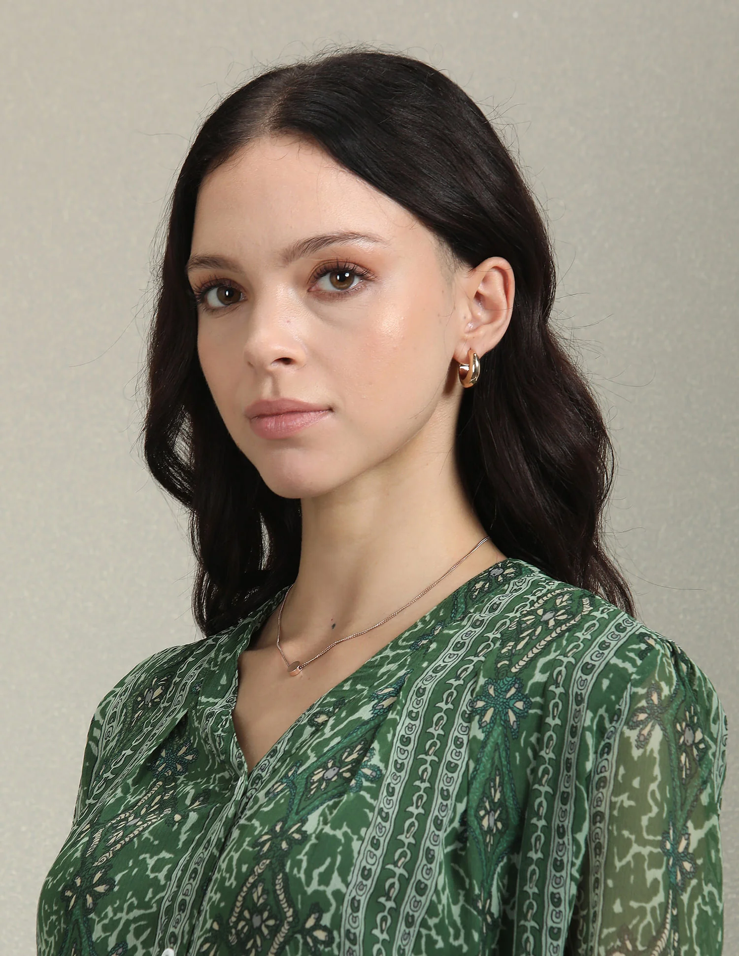 V-Neck Graphic Print Top - Image 7