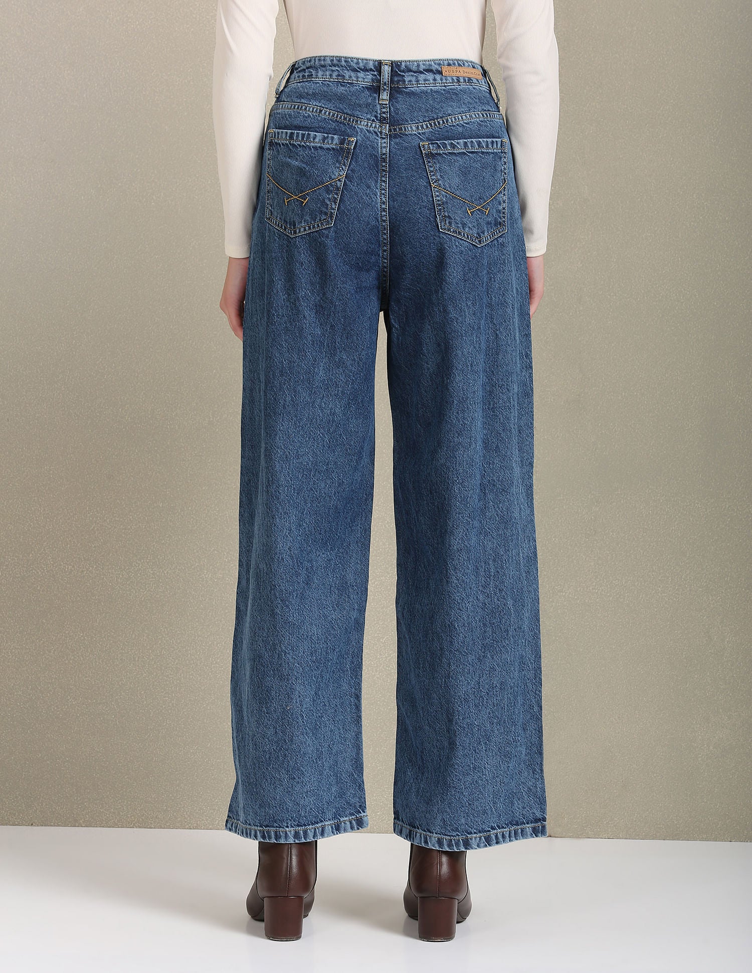 Wide Leg Mid Rise Jeans - Image 5