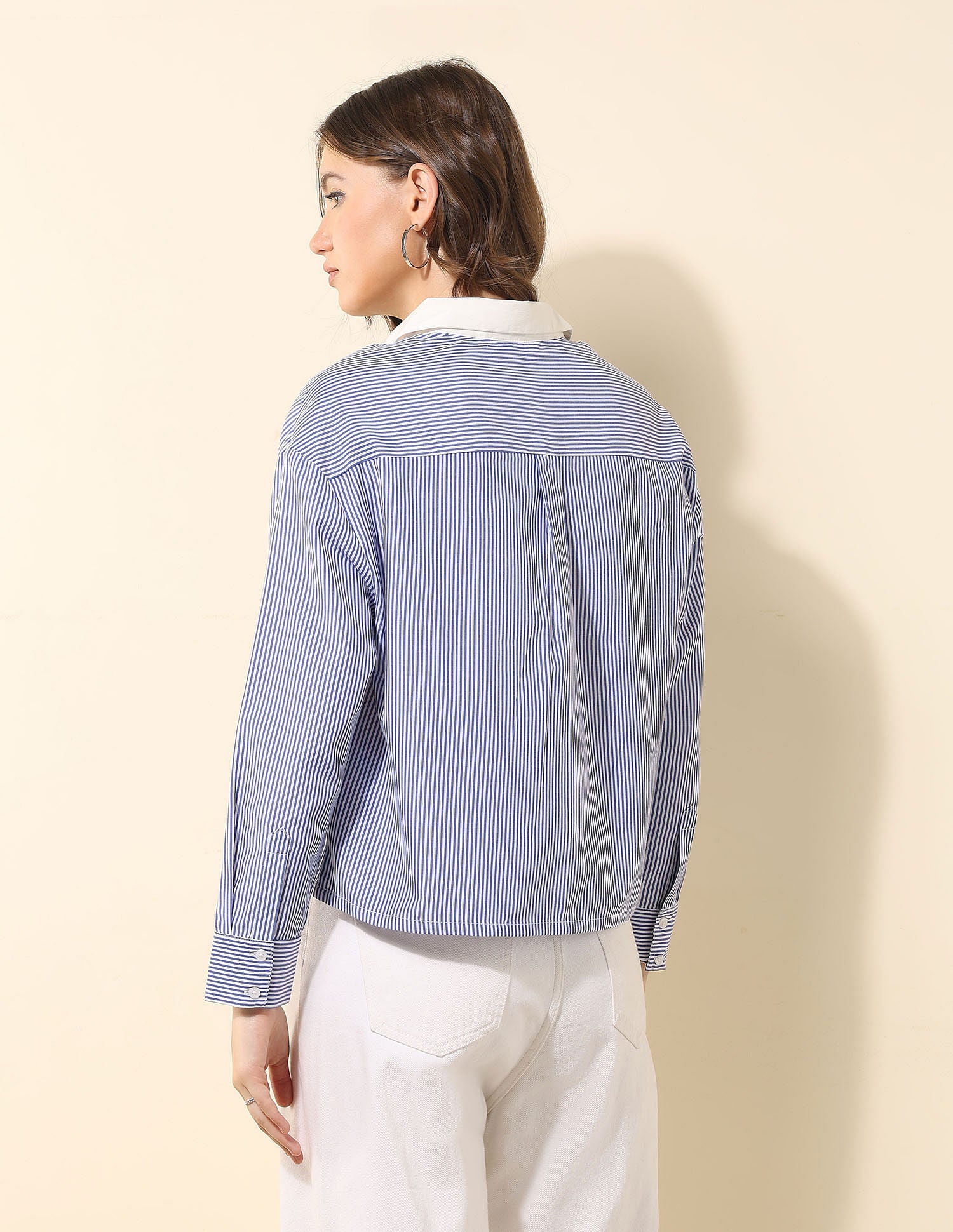Vertical Striped Cropped Shirt - Image 5