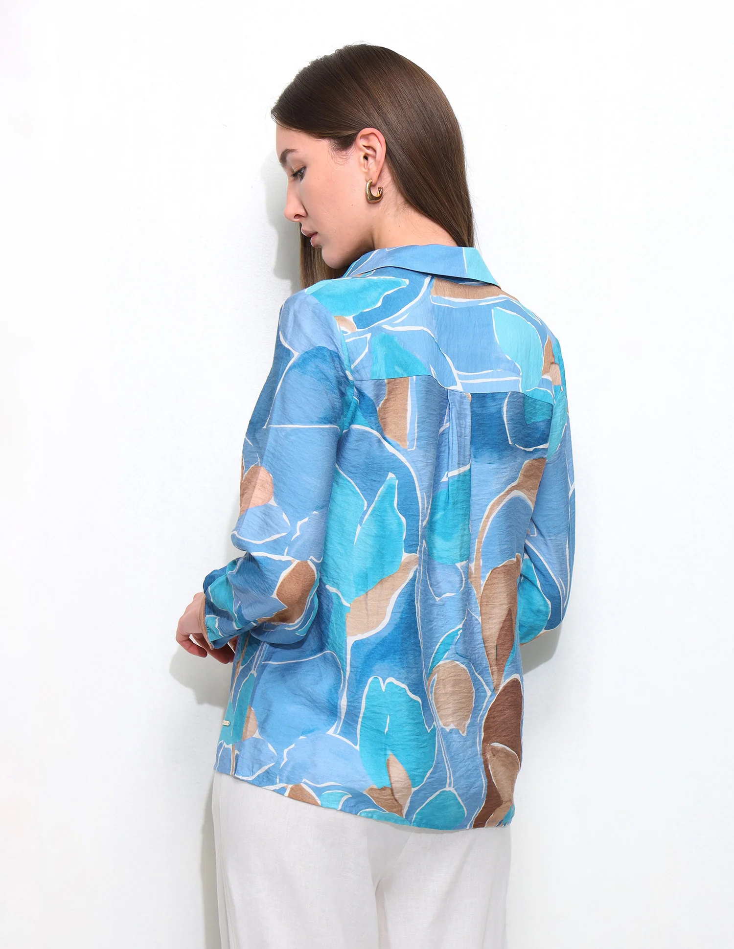 Abstract Printed V-Neck Collar Shirt - Image 5