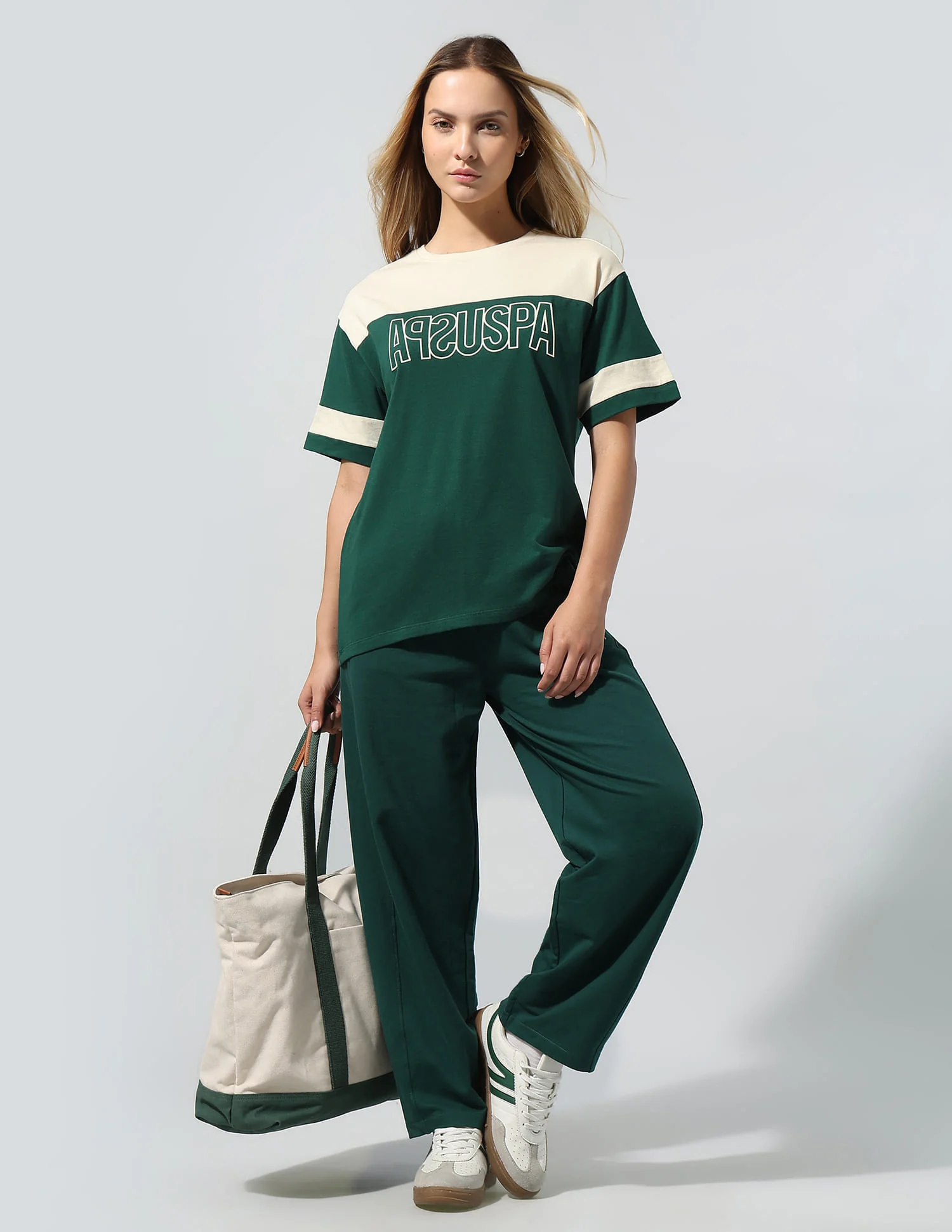 Colourblocked Relaxed T-Shirt - Image 3