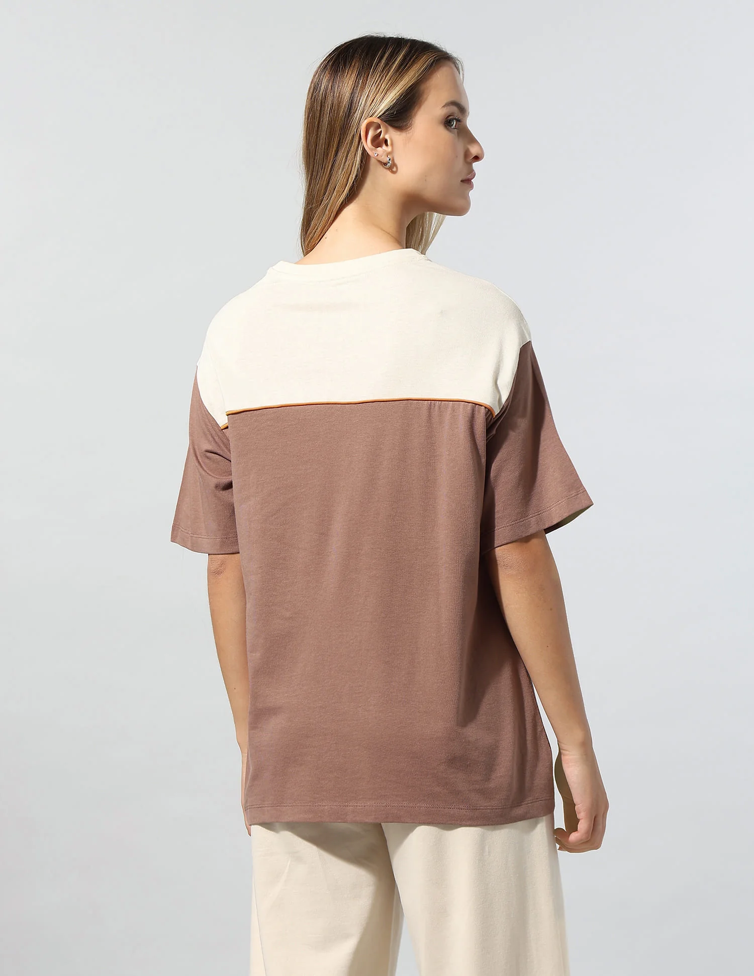 Colourblocked Relaxed T-Shirt - Image 5