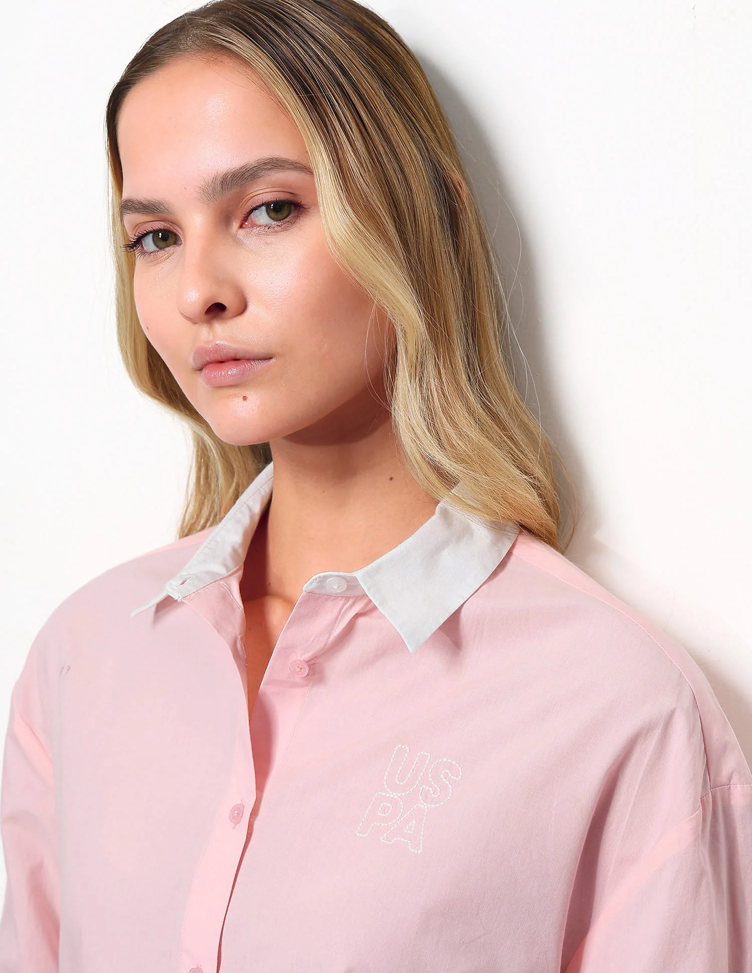 Contrast Collar Boxy Solid Shirt - Image 7