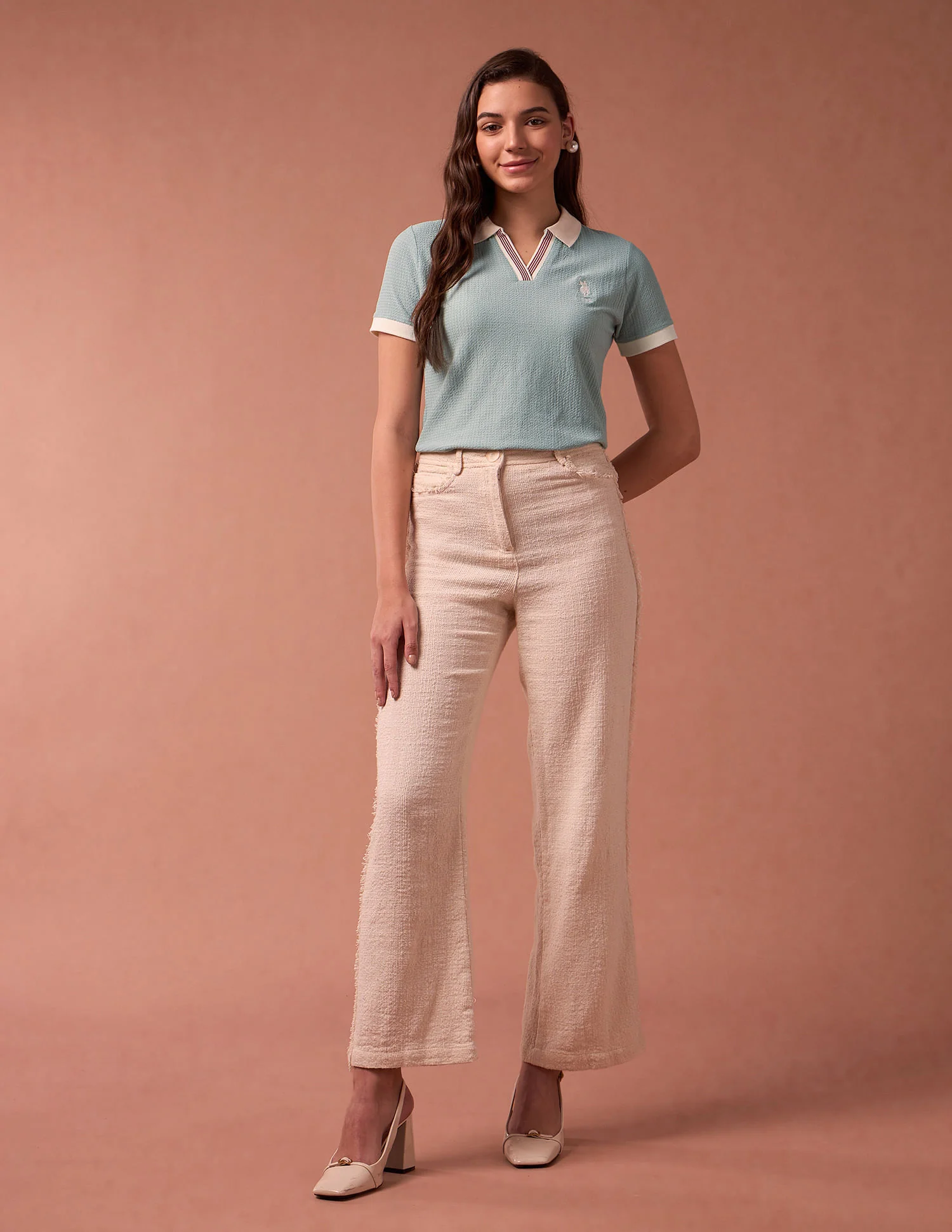 Contrast Collar Textured Polo Shirt - Image 3